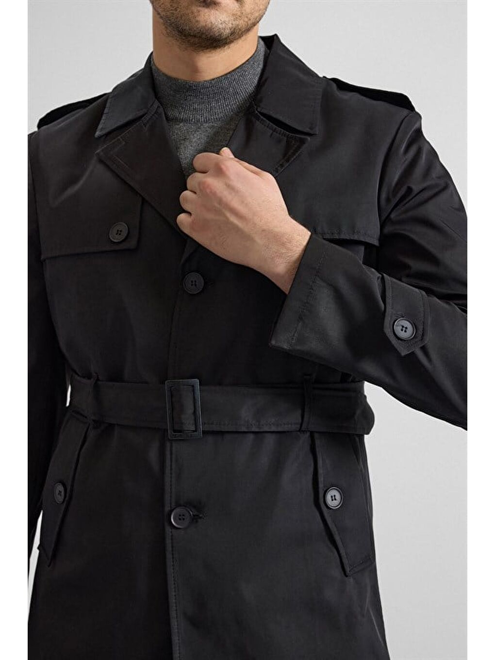Siyah Slim Kruvaze Yaka Düz Yan Cepli Düğmeli Dolgusuz Standart Trençkot-2