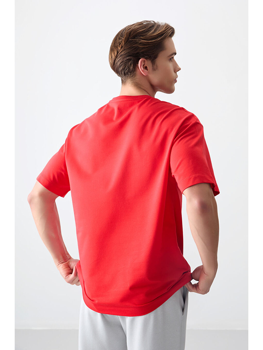 Kırmızı Fiesta Pamuklu Kalın Yumuşak Dokulu Oversize Fit Baskılı Erkek Tişört - 88374-4