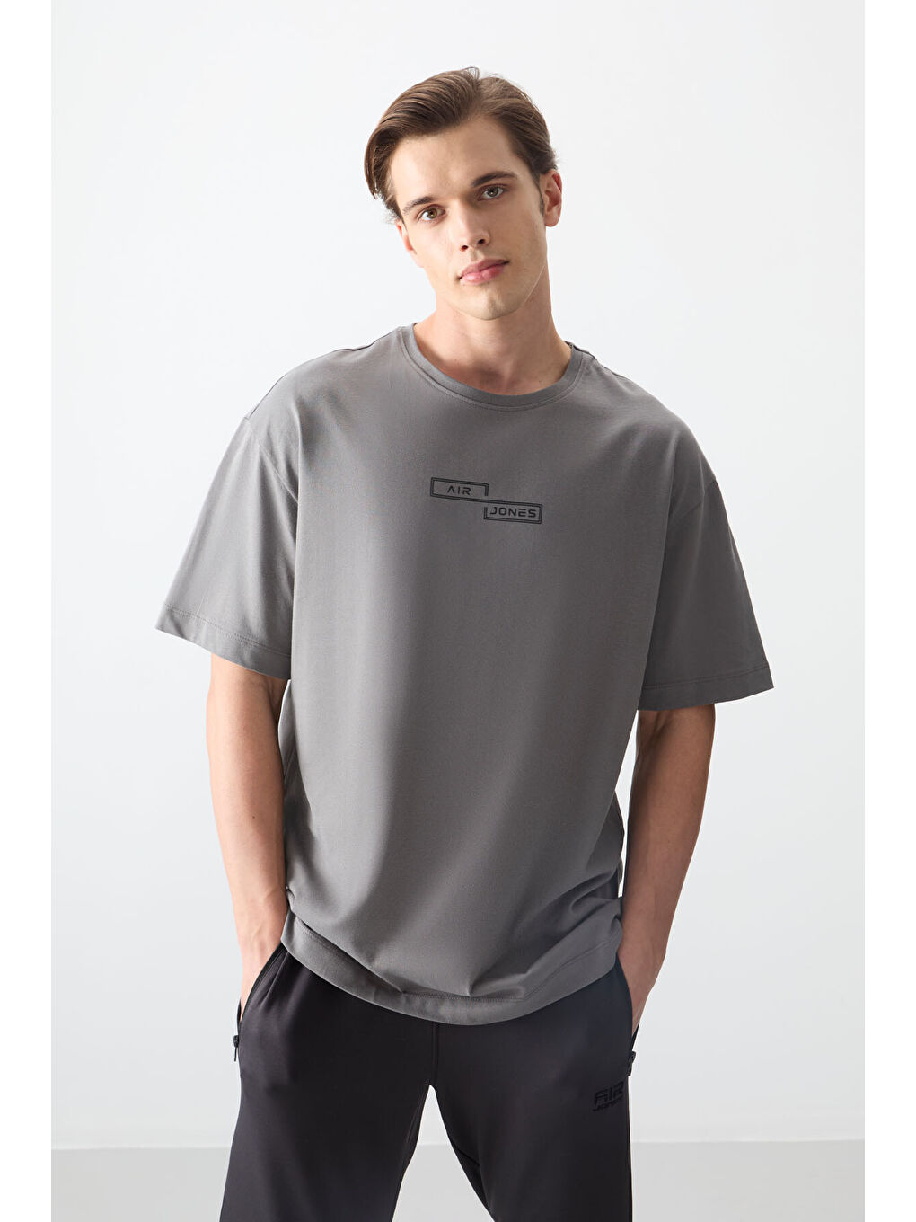 Koyu Gri %100 Pamuk Kalın Yumuşak Dokulu Oversize Fit Baskılı Erkek Tişört - 88361