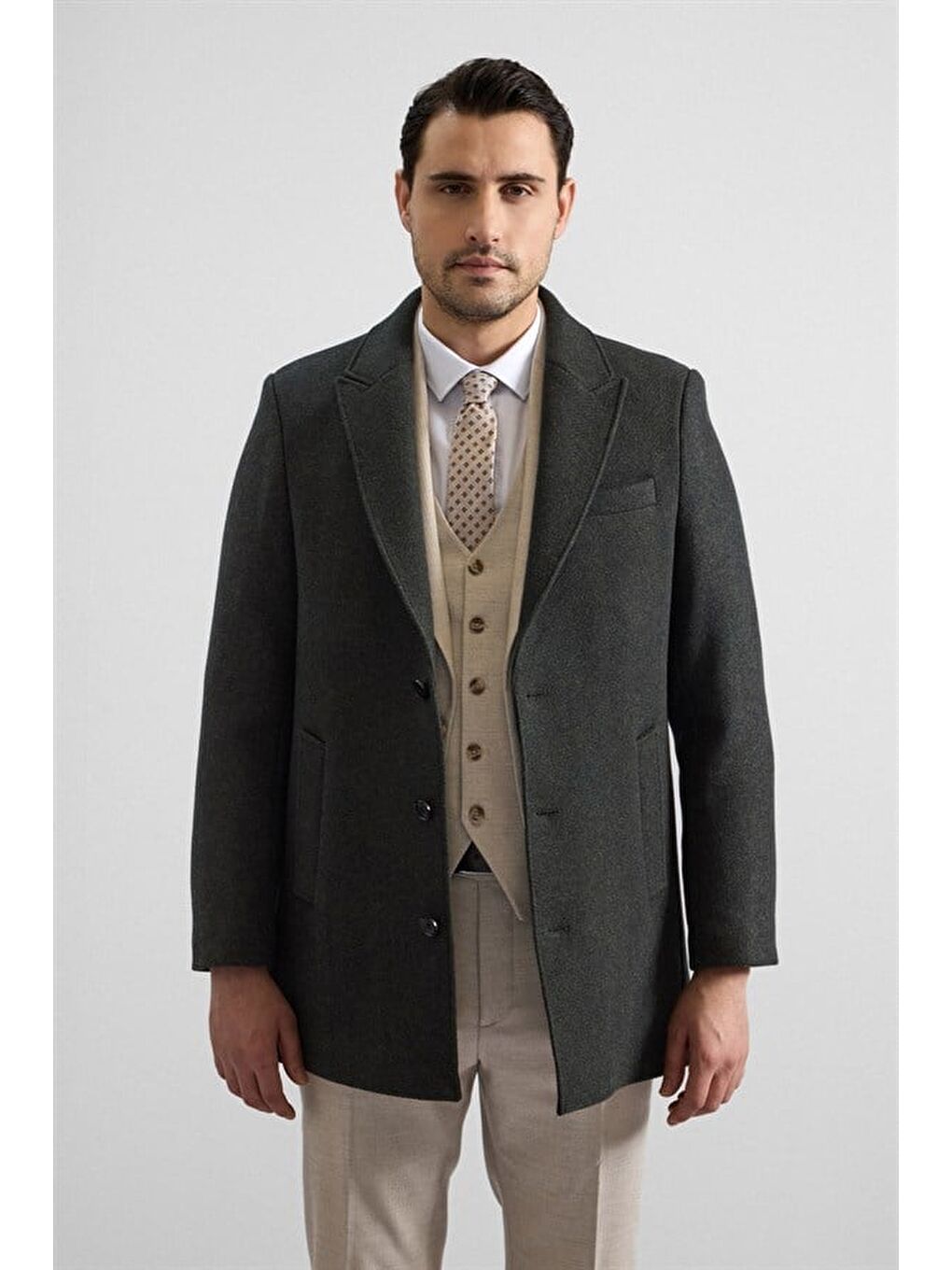 Haki Slim Sivri Yaka Düz Yan Cepli Düğmeli Dolgusuz Standart Kaban-1