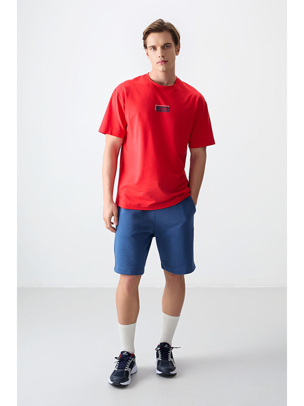 Kırmızı Fiesta Pamuklu Kalın Yumuşak Dokulu Oversize Fit Baskılı Erkek Tişört - 88376-1