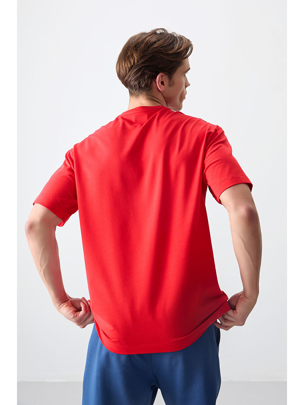 Kırmızı Fiesta Pamuklu Kalın Yumuşak Dokulu Oversize Fit Baskılı Erkek Tişört - 88376-4