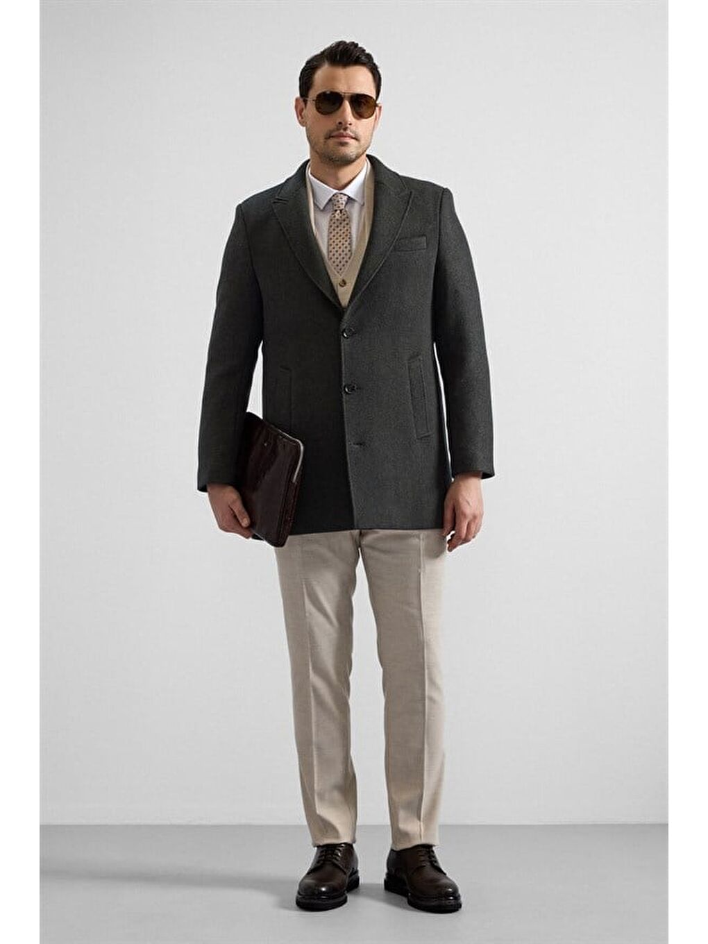 Haki Slim Sivri Yaka Düz Yan Cepli Düğmeli Dolgusuz Standart Kaban-7