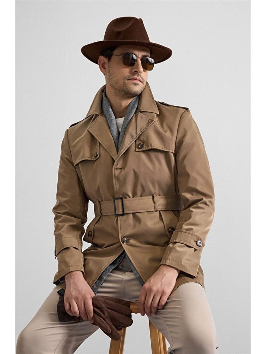 Bej Slim Kruvaze Yaka Düz Yan Cepli Düğmeli Dolgusuz Yıkamalı Trençkot