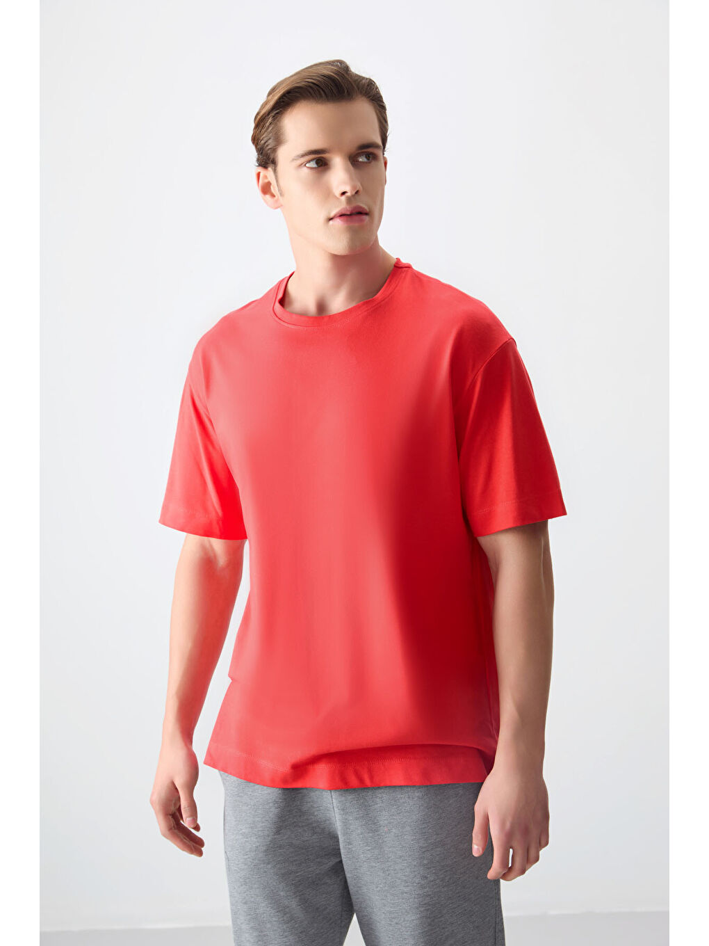 Kırmızı %100 Pamuk Kalın Yumuşak Dokulu Oversize Fit Basic Erkek Tişört - 88353-2
