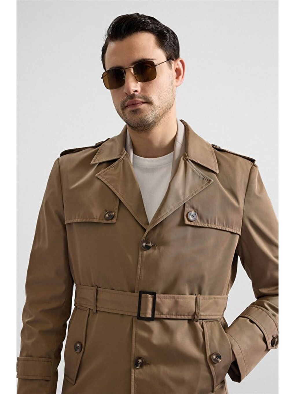 Bej Slim Kruvaze Yaka Düz Yan Cepli Düğmeli Dolgusuz Yıkamalı Trençkot-3