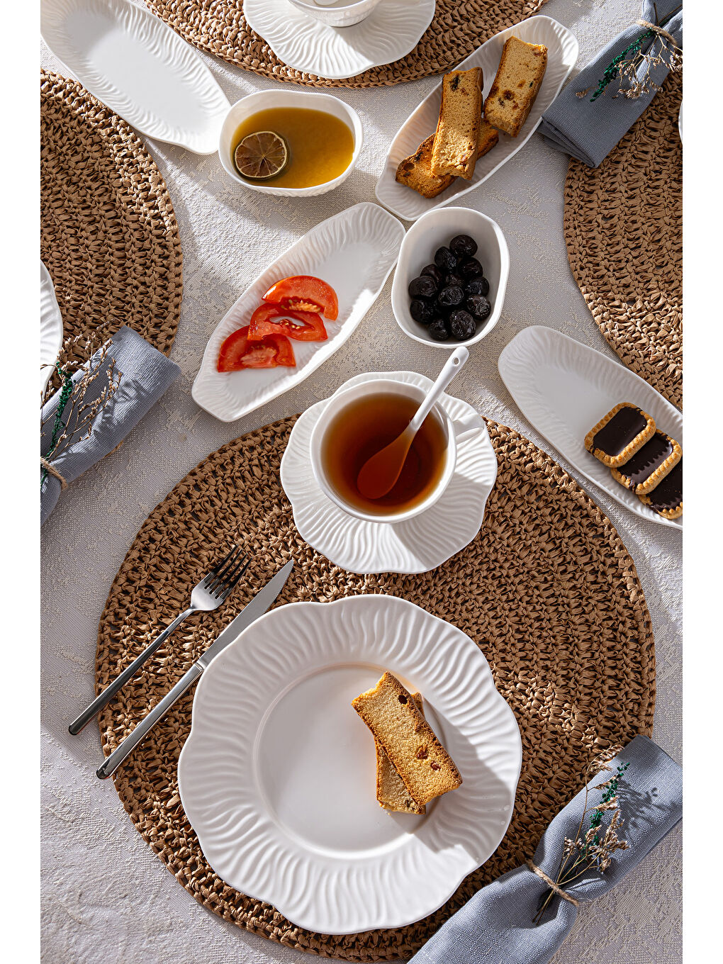 Beyaz Flowery Porselen 30 Parça Kahvaltı Takımı-4