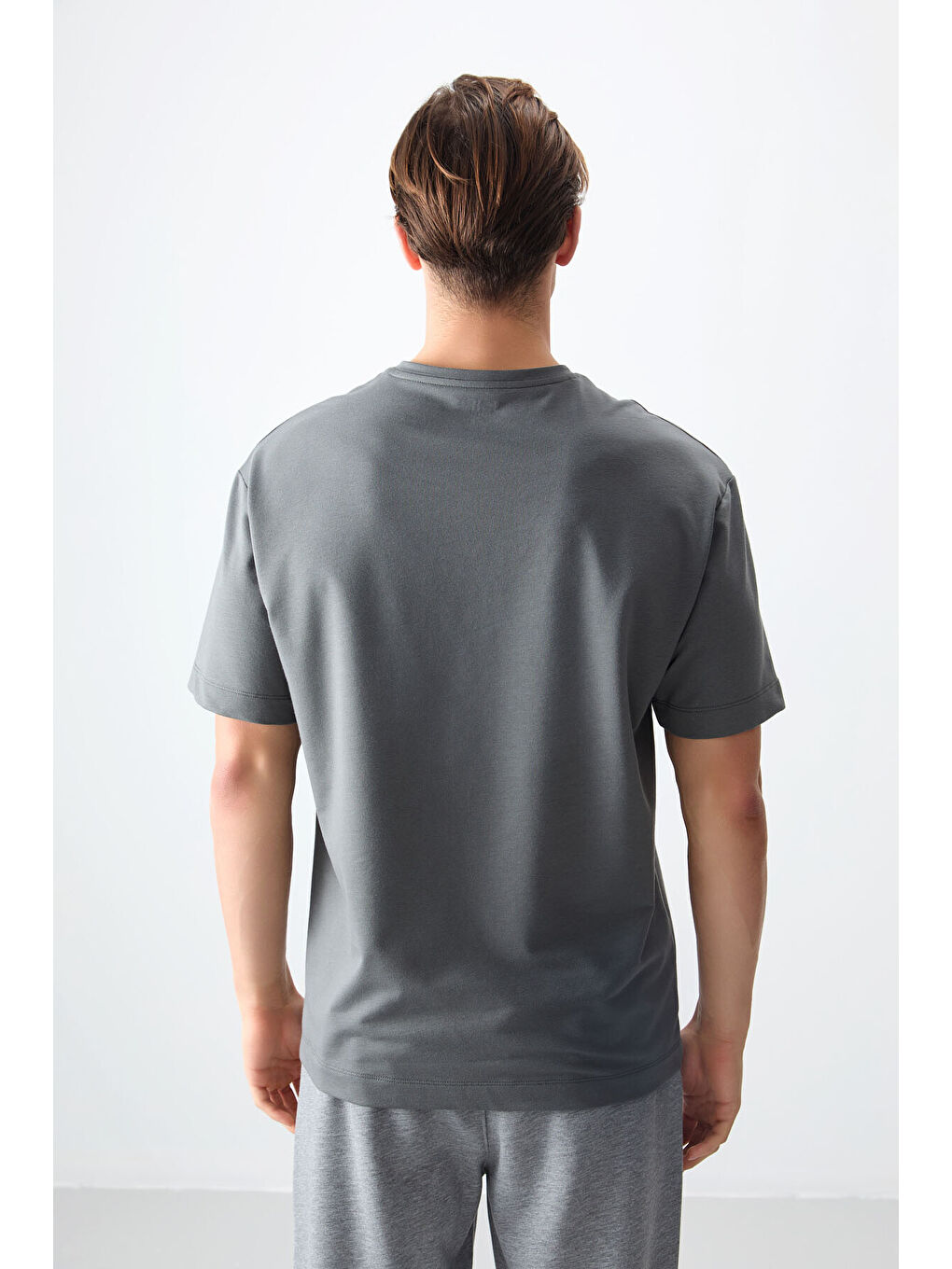 Haki Pamuklu Kalın Yumuşak Dokulu Oversize Fit Basic Erkek Tişört - 88378-4