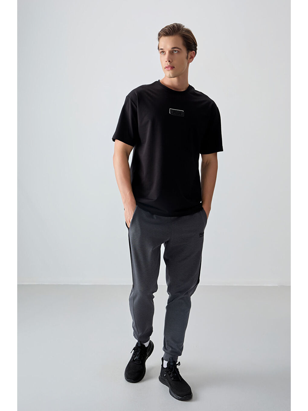 Siyah Pamuklu Kalın Yumuşak Dokulu Oversize Fit Baskılı Erkek Tişört - 88376-1