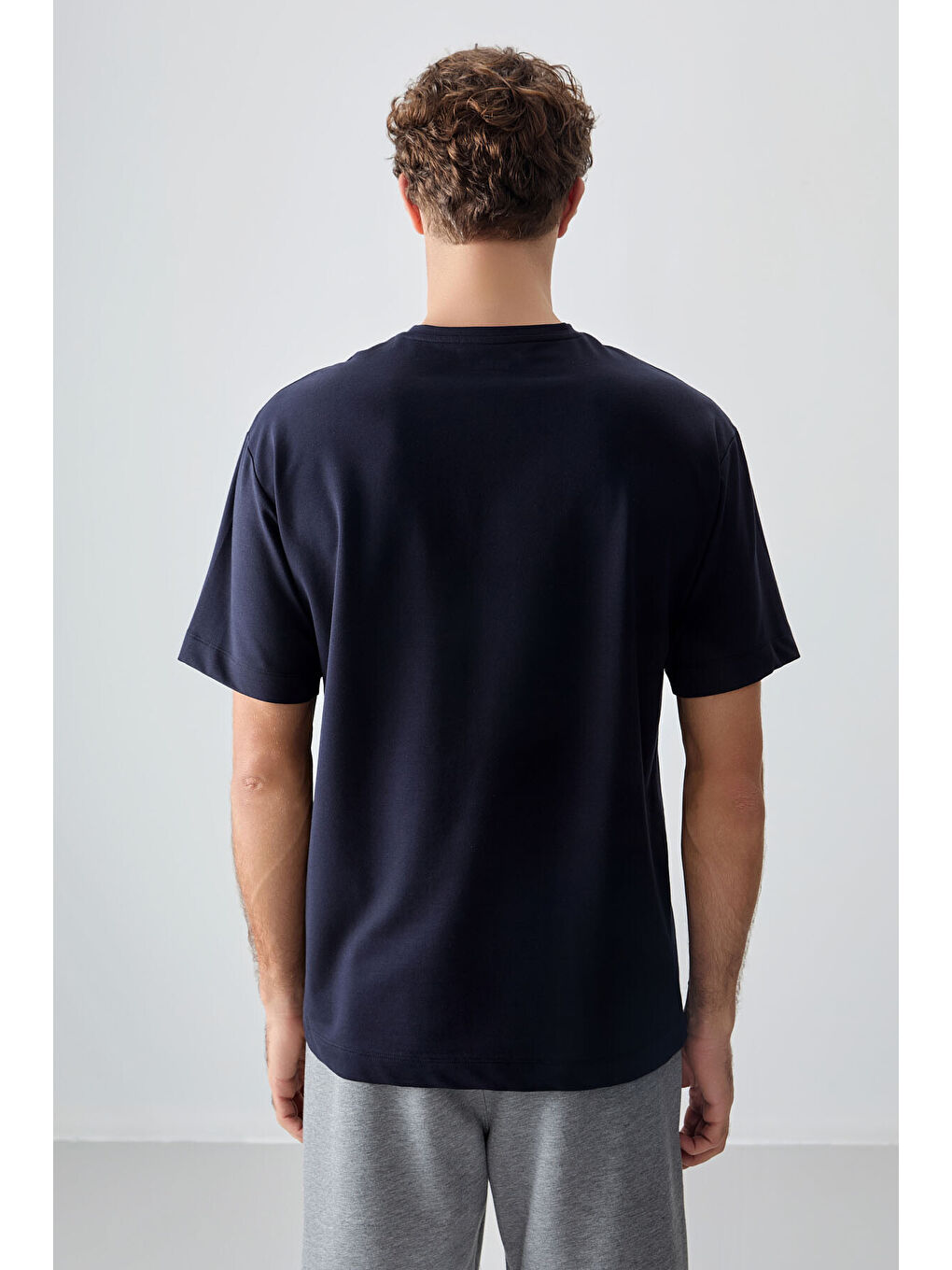 Lacivert Pamuklu Kalın Yumuşak Dokulu Oversize Fit Basic Erkek Tişört - 88378-4