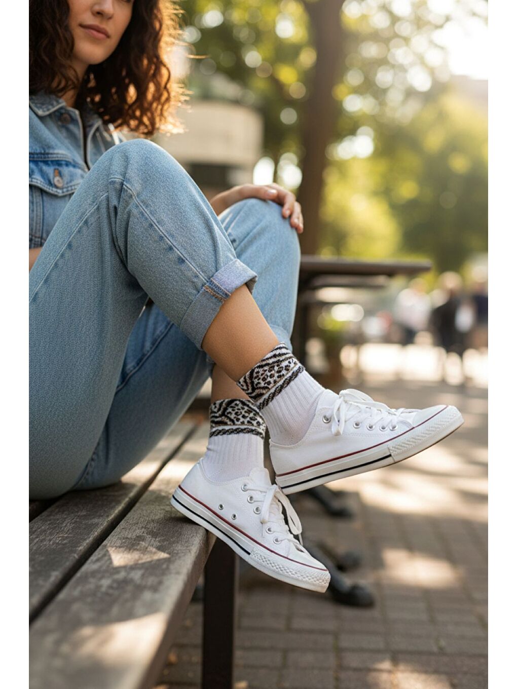 Karışık Kadın 12’li Premium Soket Çorap Seti – Gold Serisi Taş Detaylı Lastik Zebra Konçlu (12 Çift)-2