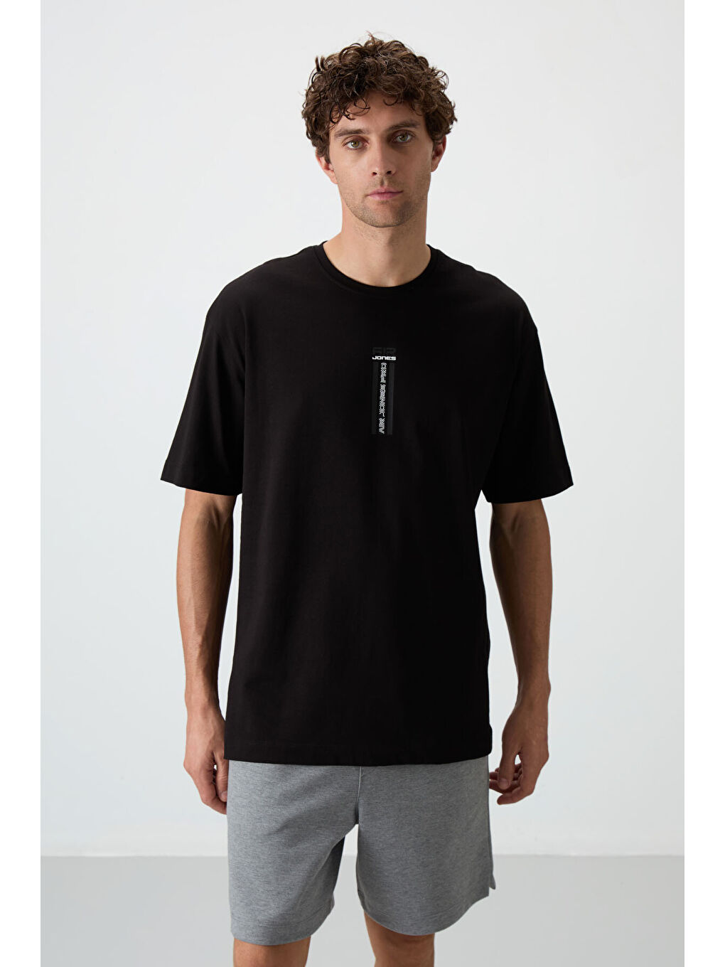 Siyah %100 Pamuk Kalın Yumuşak Dokulu  Fit Baskılı Erkek Tişört - 88360-3