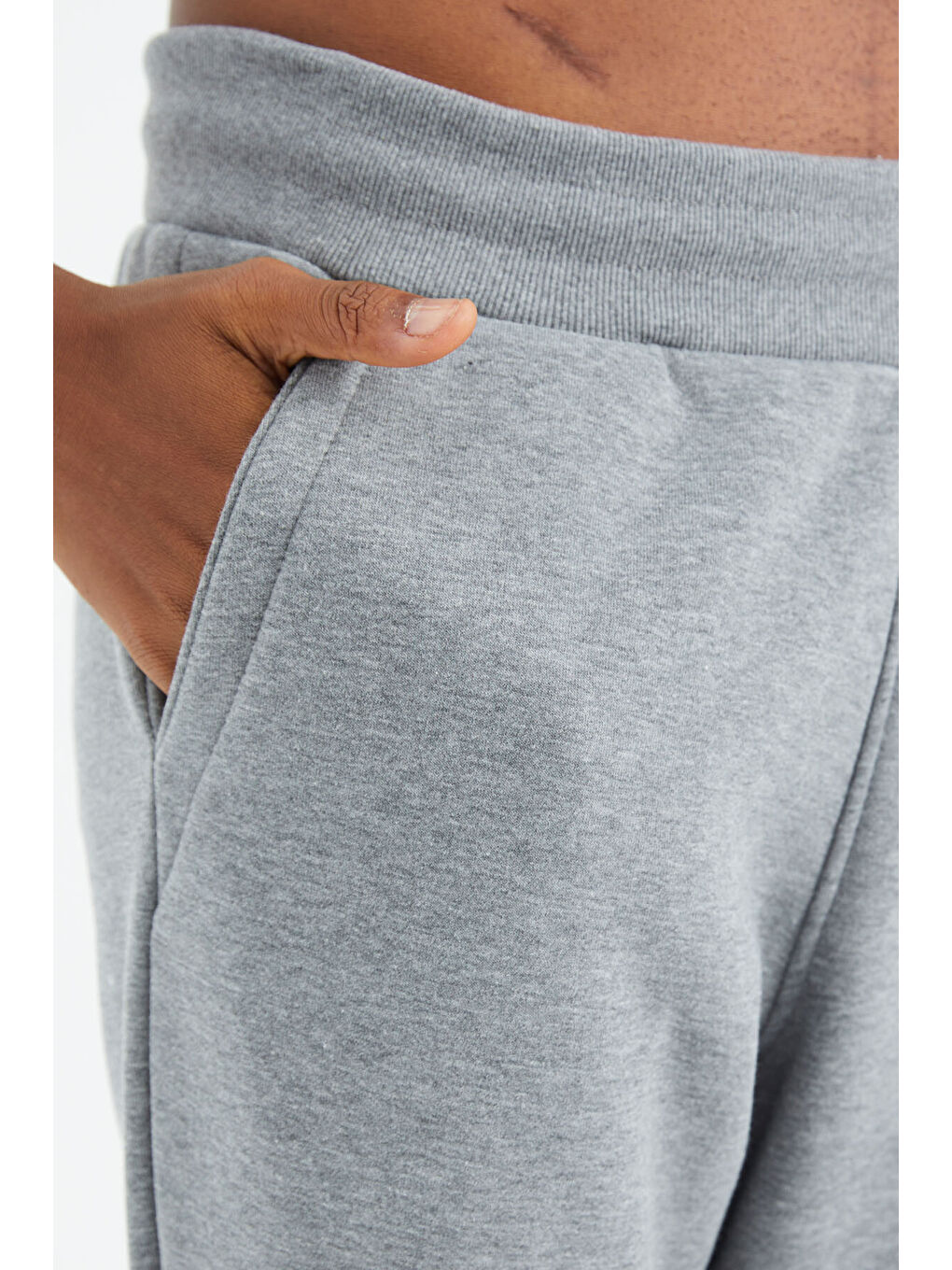 Gri Melanj Bağcıklı Şerit Detaylı Rahat Kalıp  Erkek Jogger Eşofman Altı - 82106-4