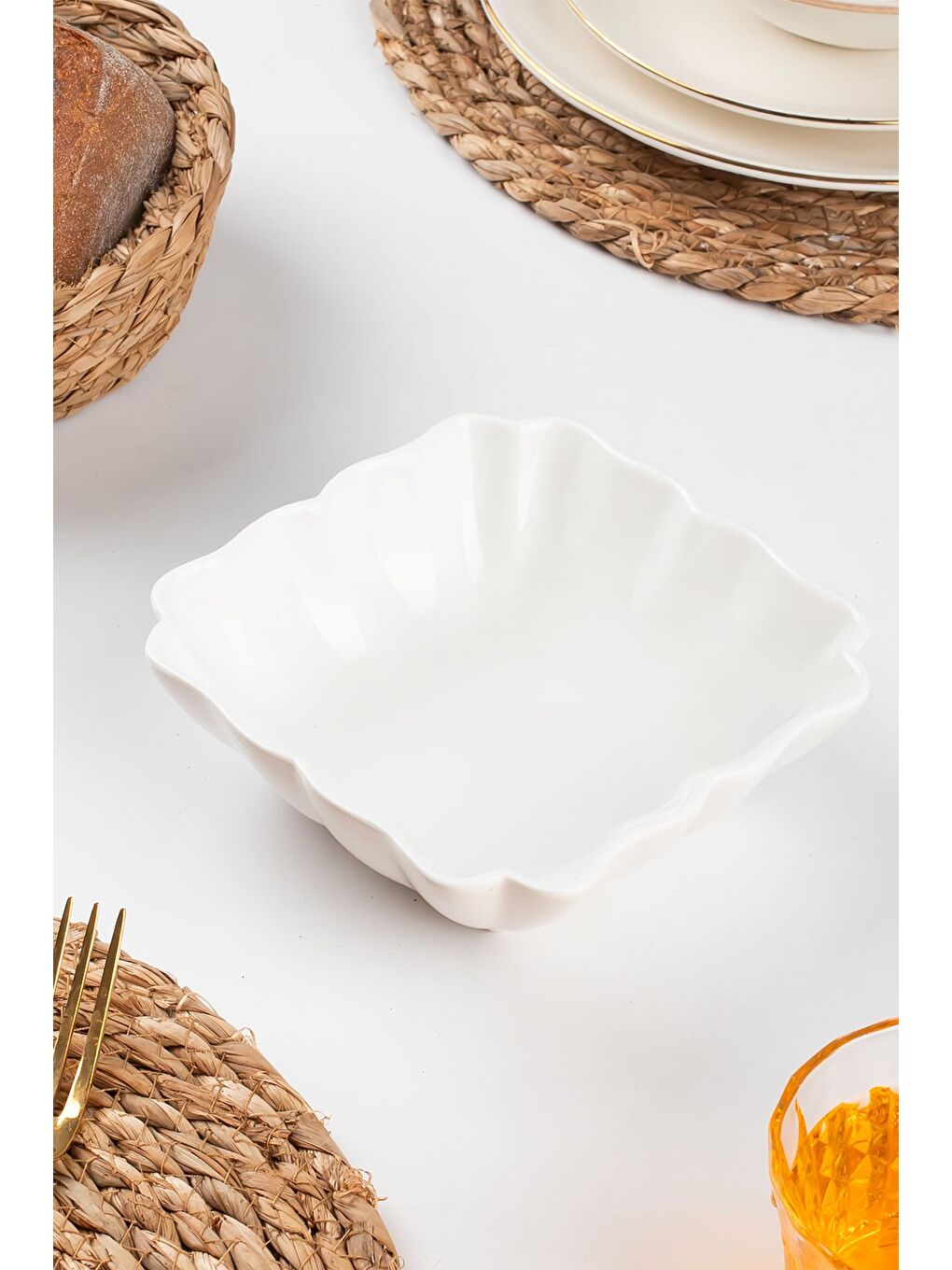 Beyaz Porselen Kase 15 Cm-1