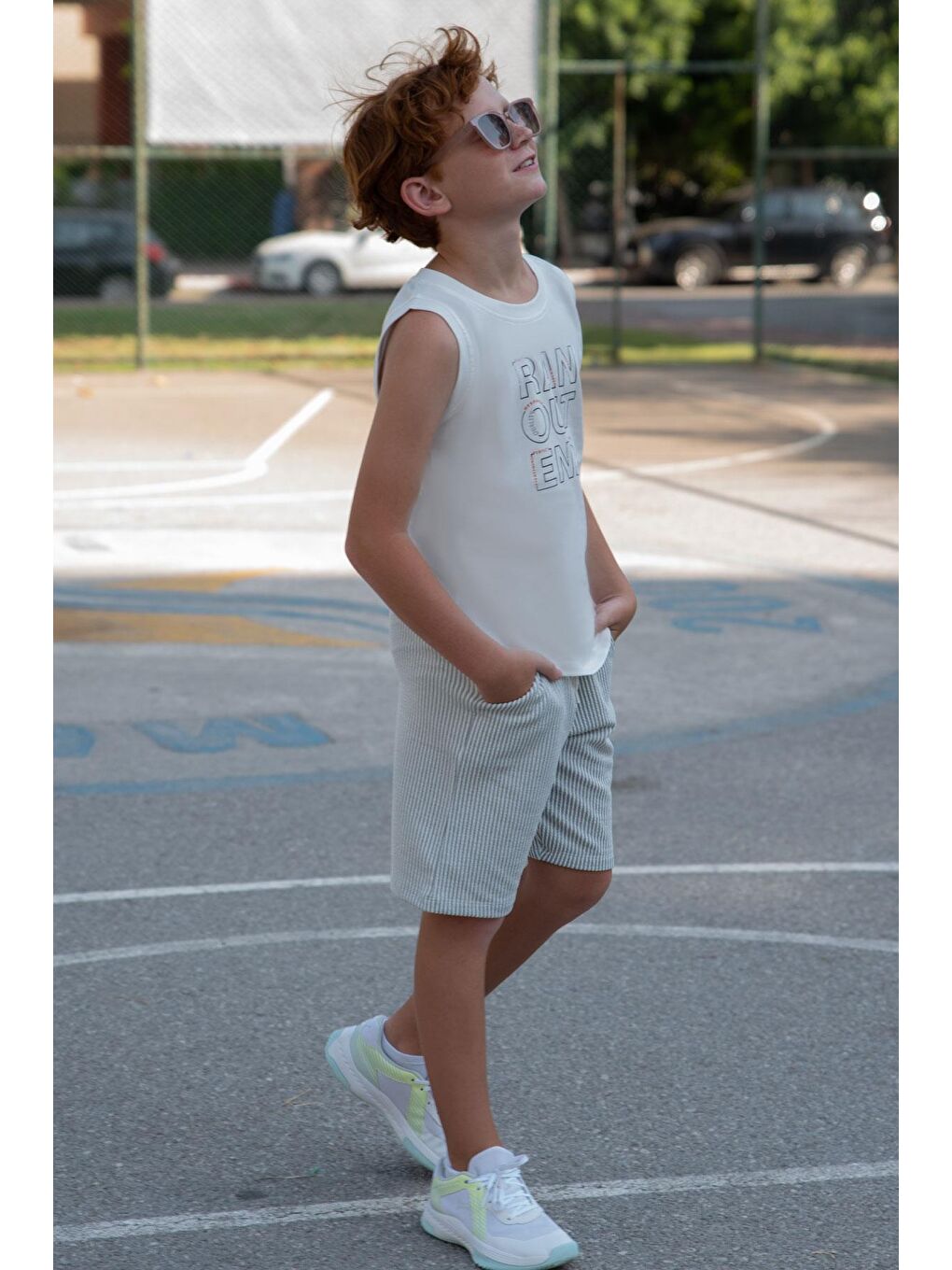 Erkek Çocuk Şortlu Takım Sıfır Kollu Yazı Baskılı Bağcık Aksesuarlı Beyaz (8-14 Yaş)-2