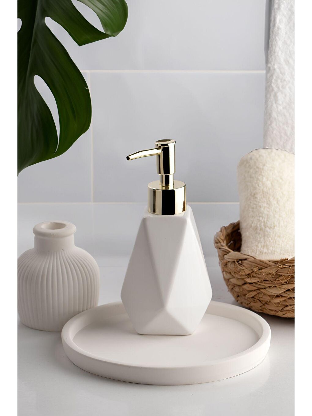 Beyaz 3203 Porselen Sıvı Sabunluk - Tezgah Üstü Banyo Mutfak Lavabo Sabunluğu - 250 cc