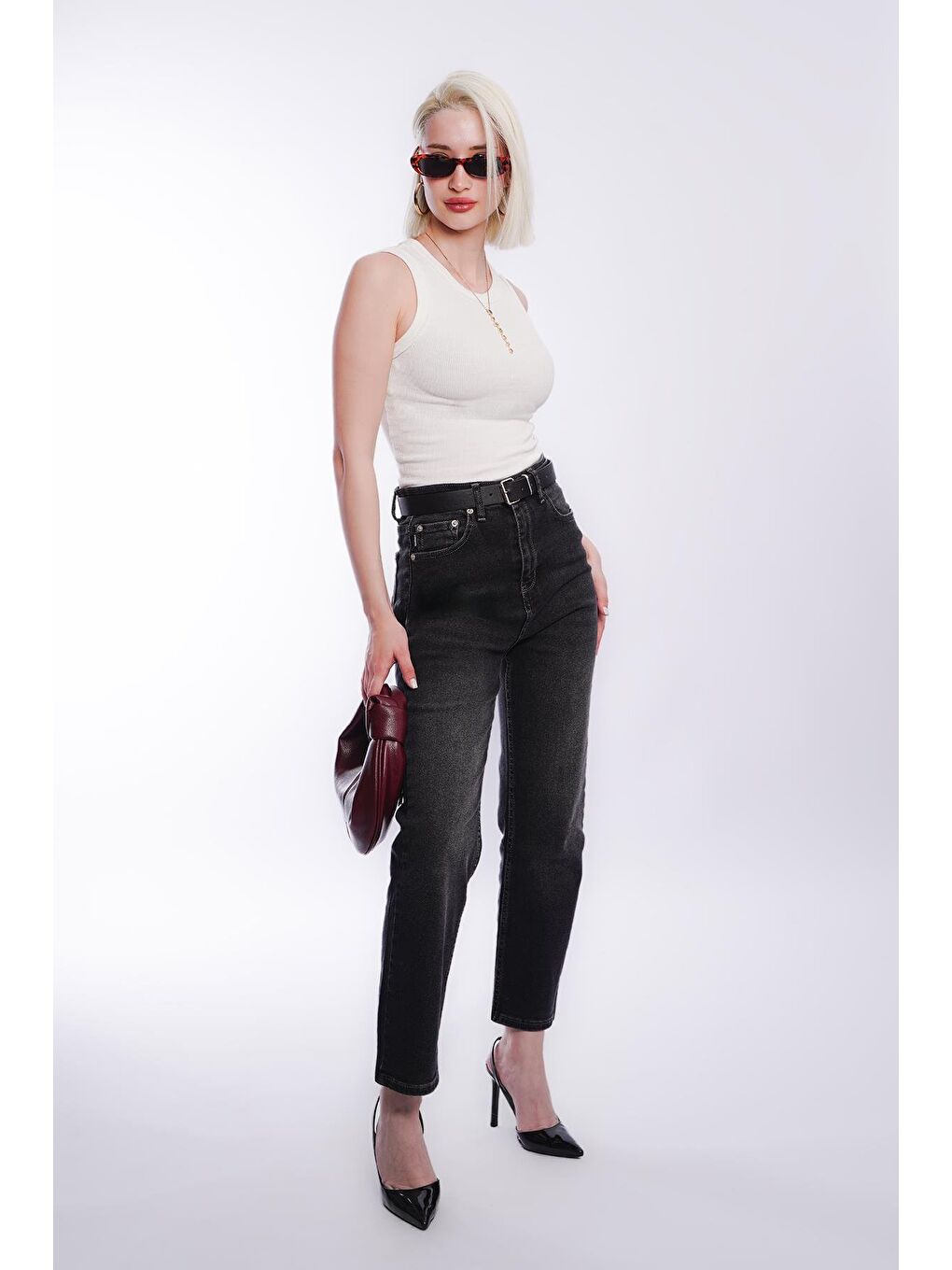 Siyah Slim Fit Kadın Mom Jean Mg1738