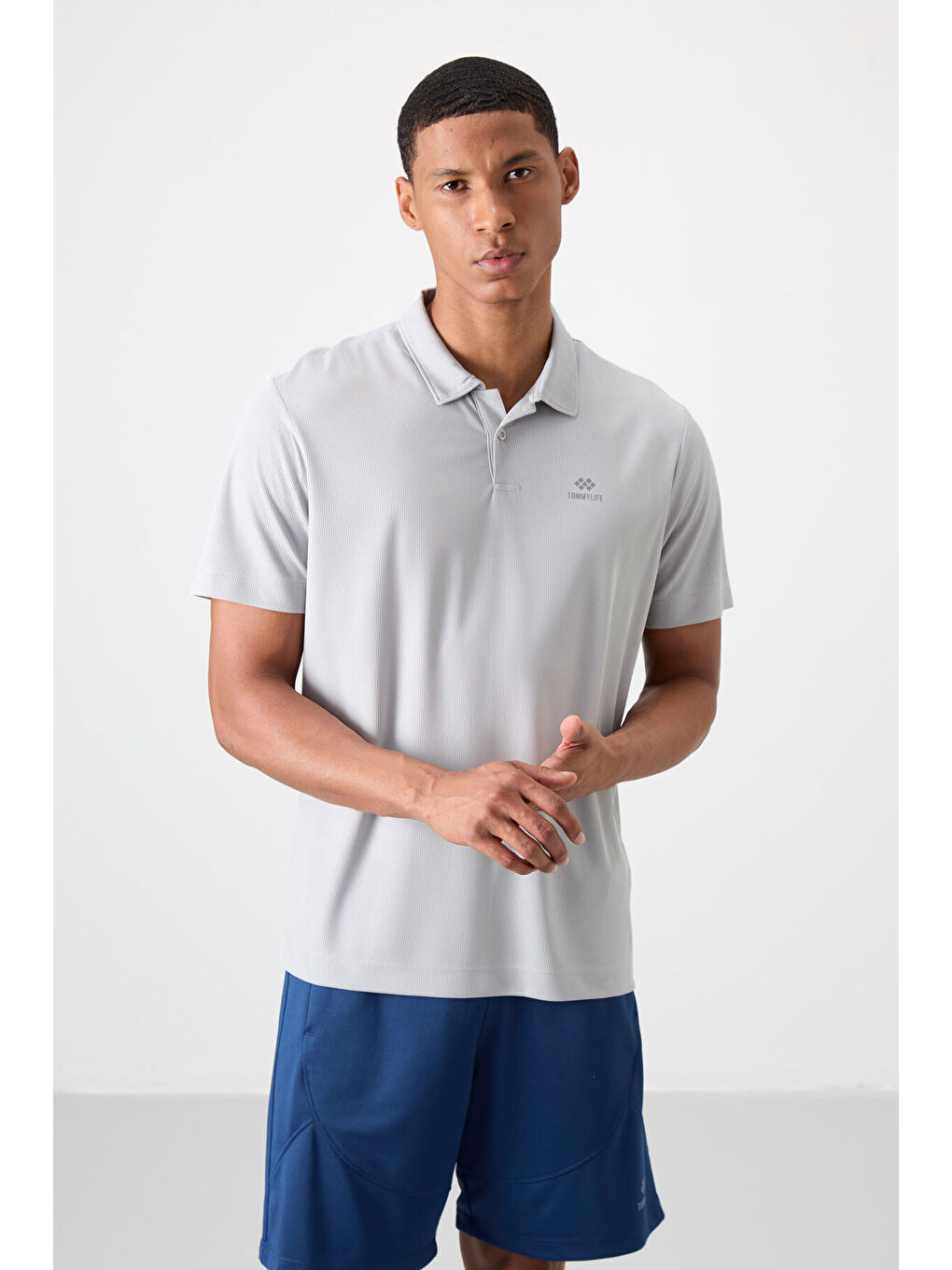 Gri Logo Baskılı Standart Kalıp Polo Yaka Aktif Spor Erkek Tişört - 88252