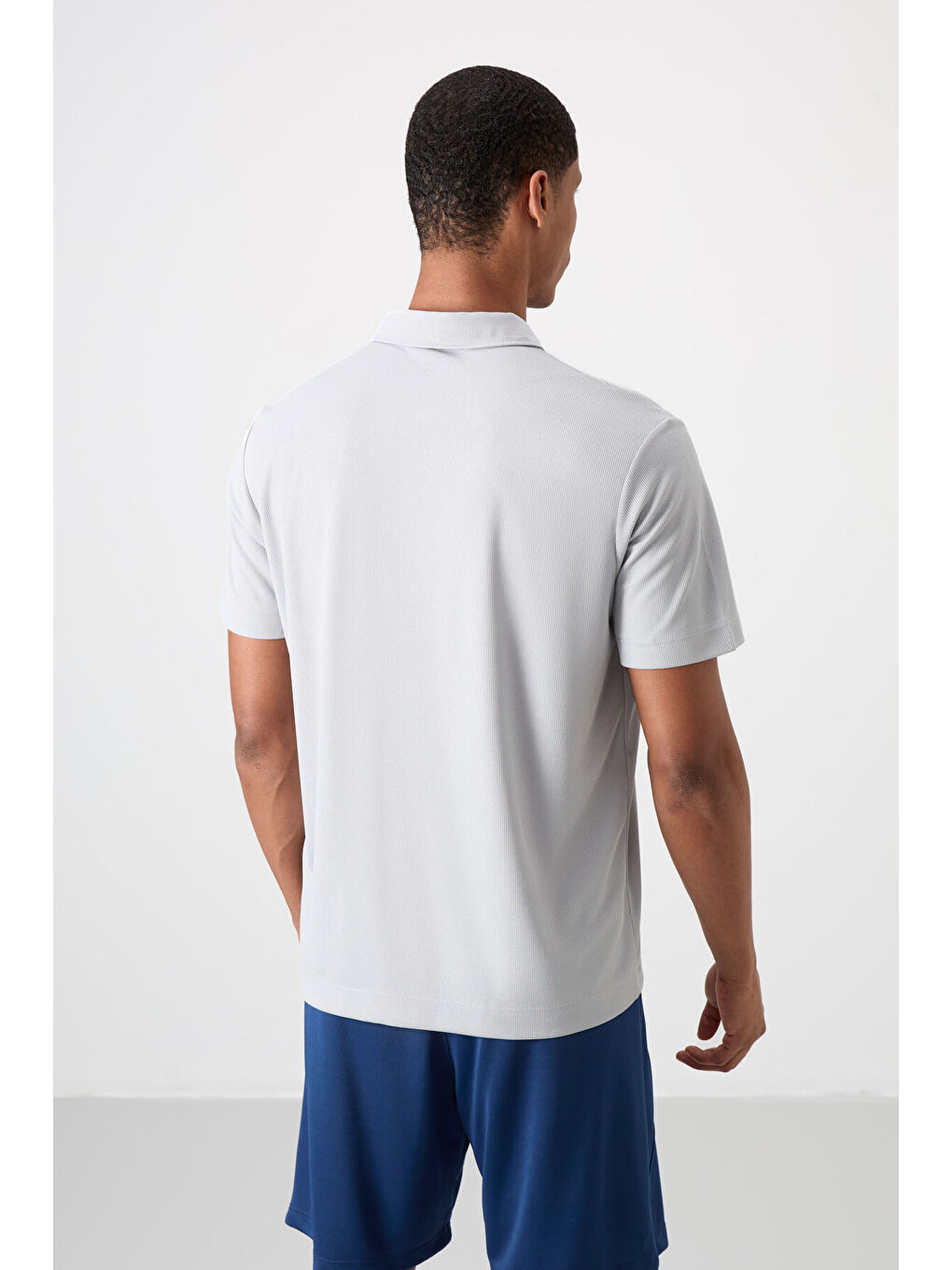 Gri Logo Baskılı Standart Kalıp Polo Yaka Aktif Spor Erkek Tişört - 88252-4