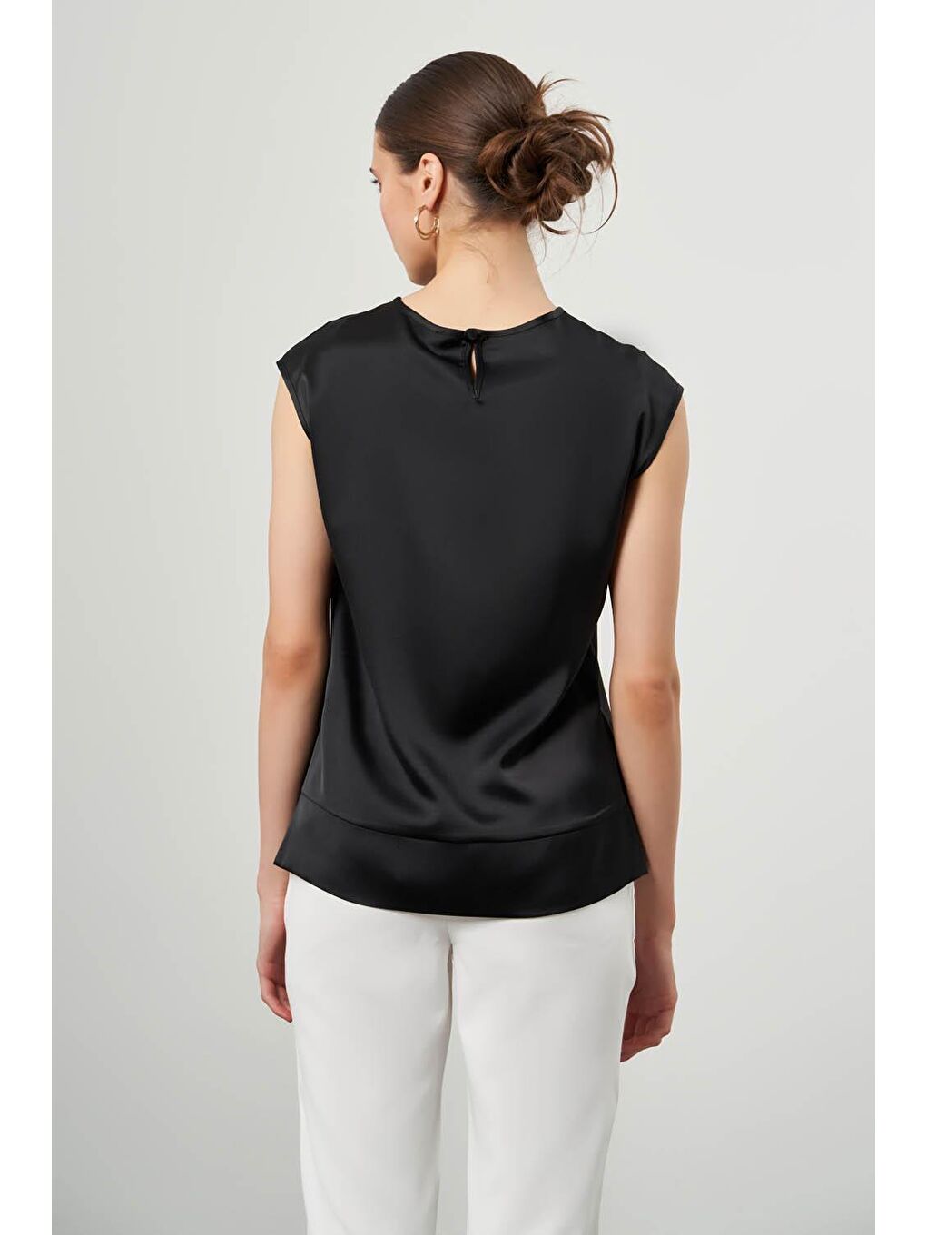 Bsc Kolsuz Siyah Bluz-3