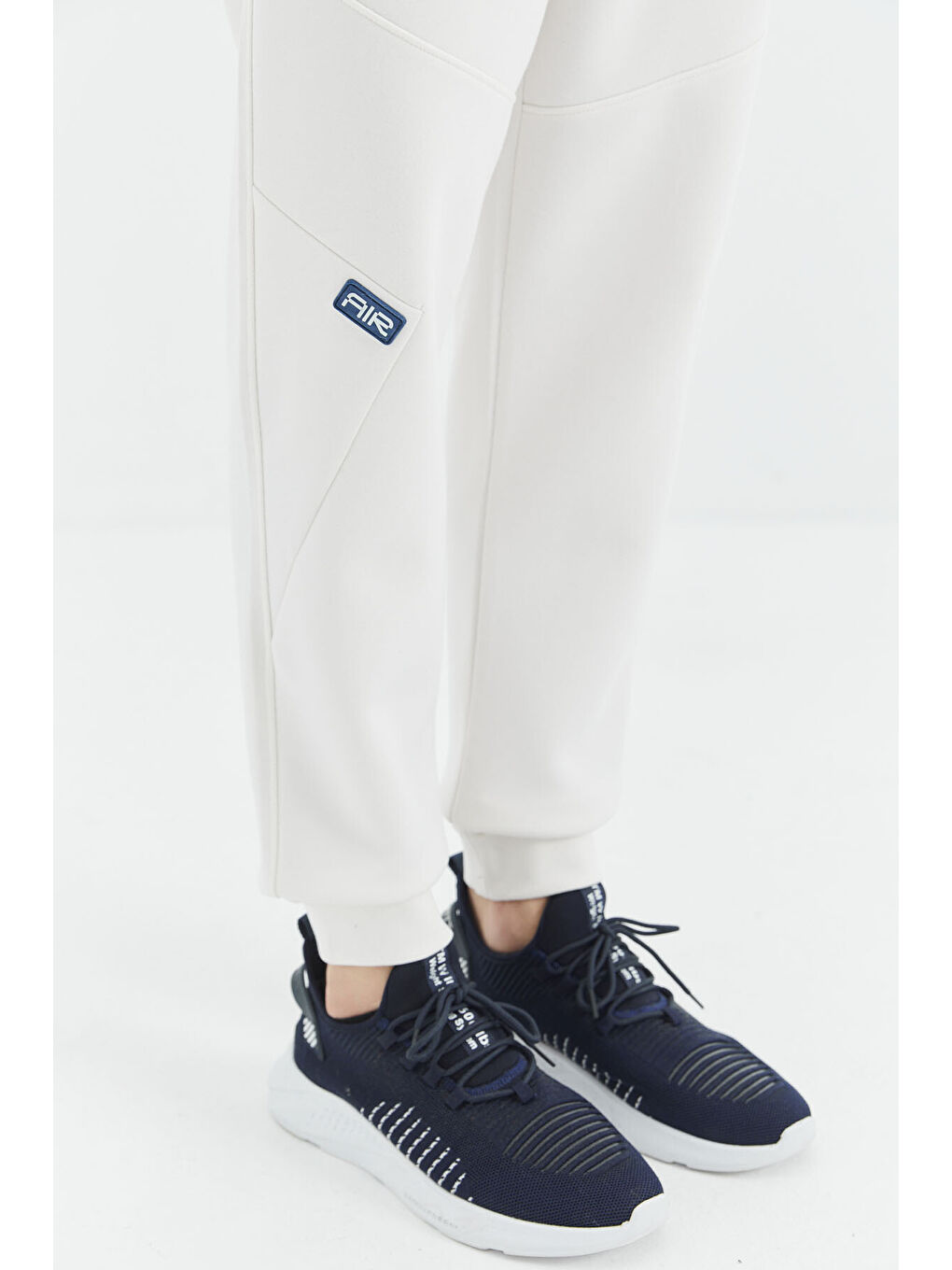 Ekru Bağcıklı Şerit Detaylı Rahat Kalıp  Eşofman Alt - 82100-3