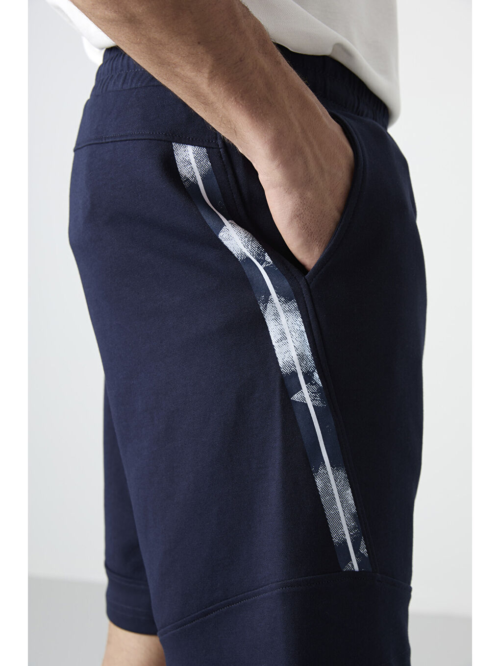 Amos İndigo Baskılı Erkek Şort - 81246-2