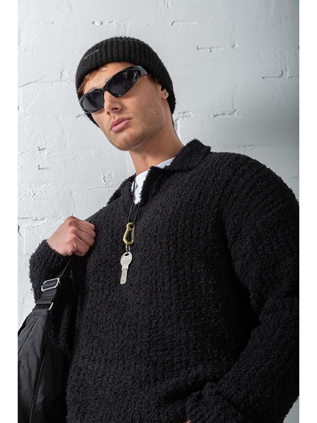 Erkek Oversize Yumuşak Dokulu Örme Kazak Siyah-4