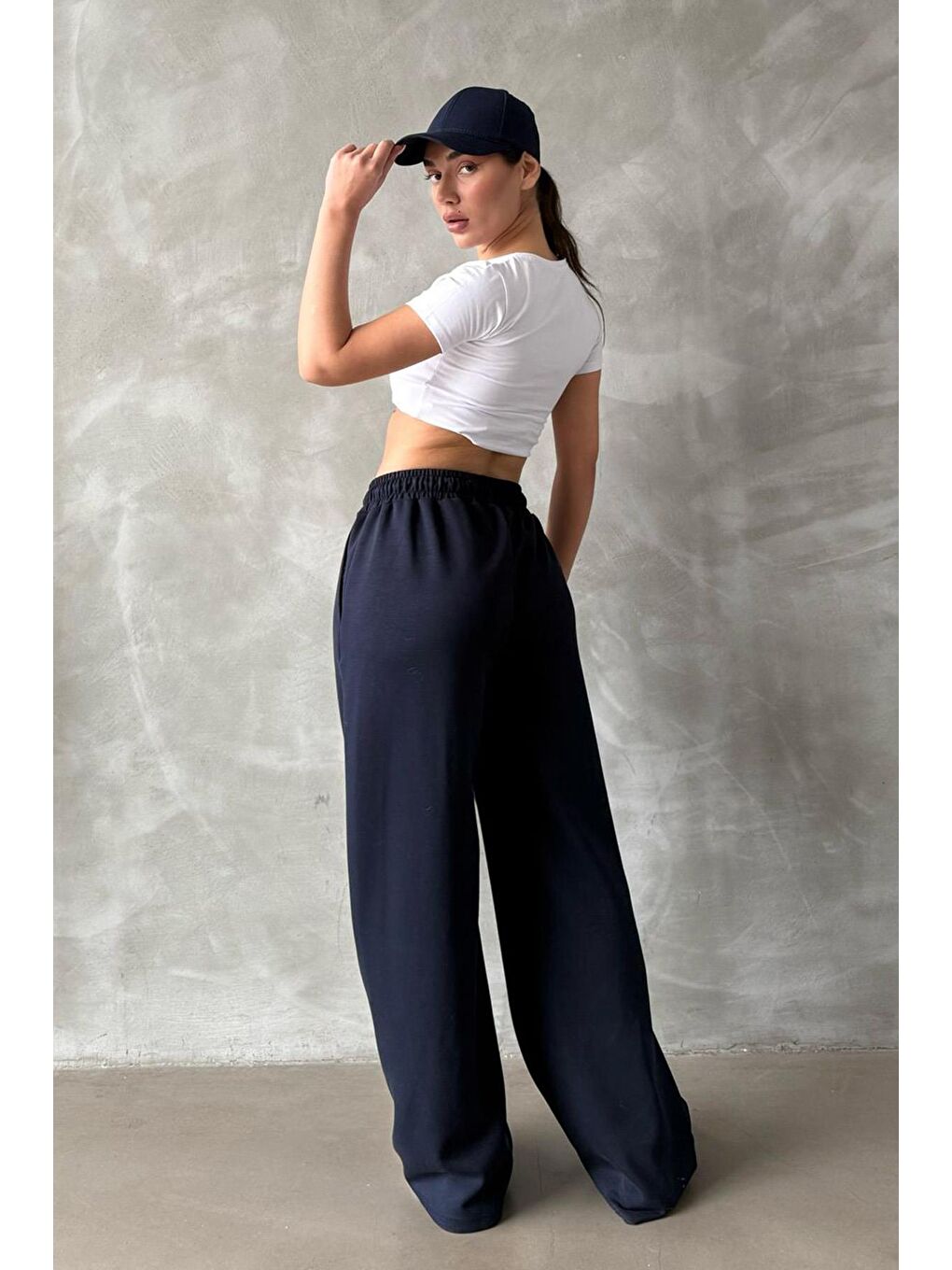 Lacivert Ayarlanabilir Bel Bol Paça Rahat Kesim Basic Kadın Eşofman Altı Mg2122-3