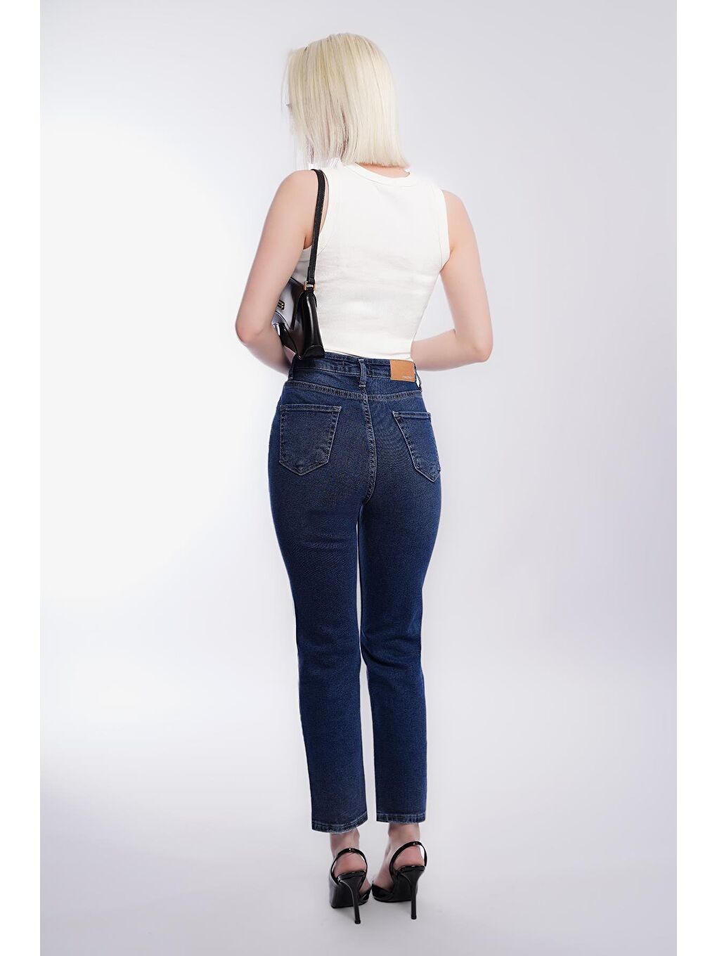 Koyu Mavi Slim Fit Kadın Mom Jean-3