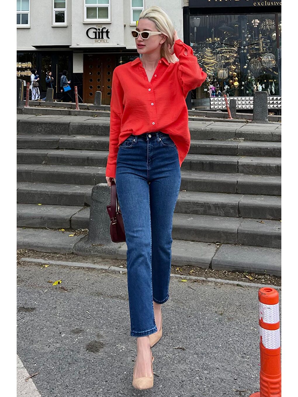 Koyu Mavi Slim Fit Kadın Mom Jean-5