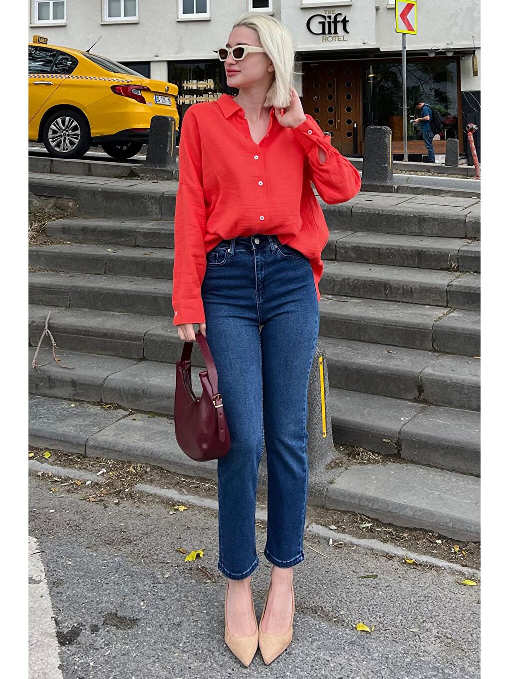 Koyu Mavi Slim Fit Kadın Mom Jean-7