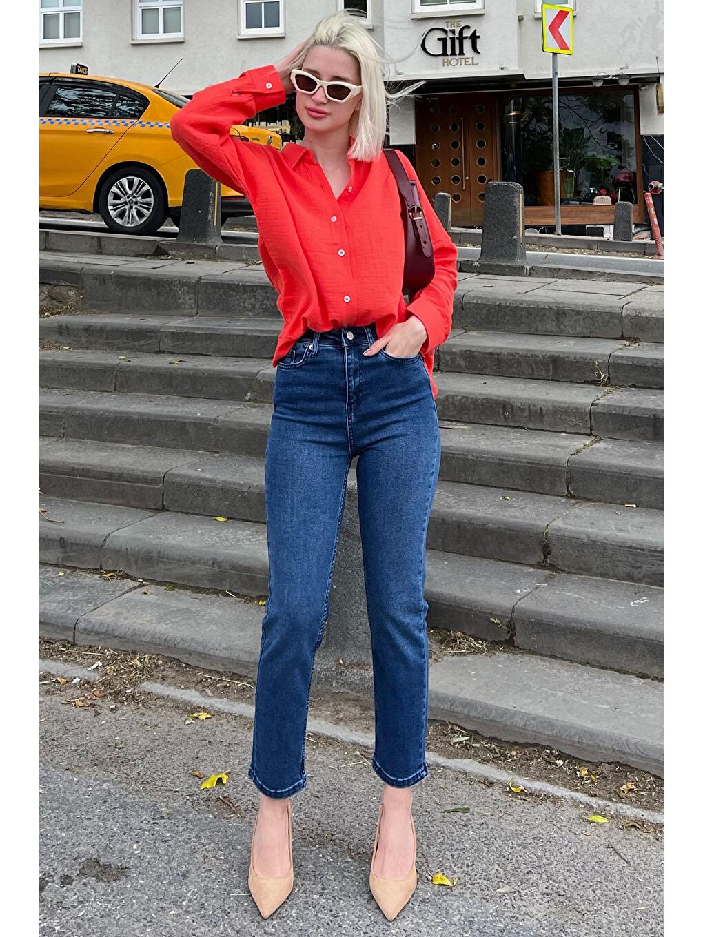 Koyu Mavi Slim Fit Kadın Mom Jean-8