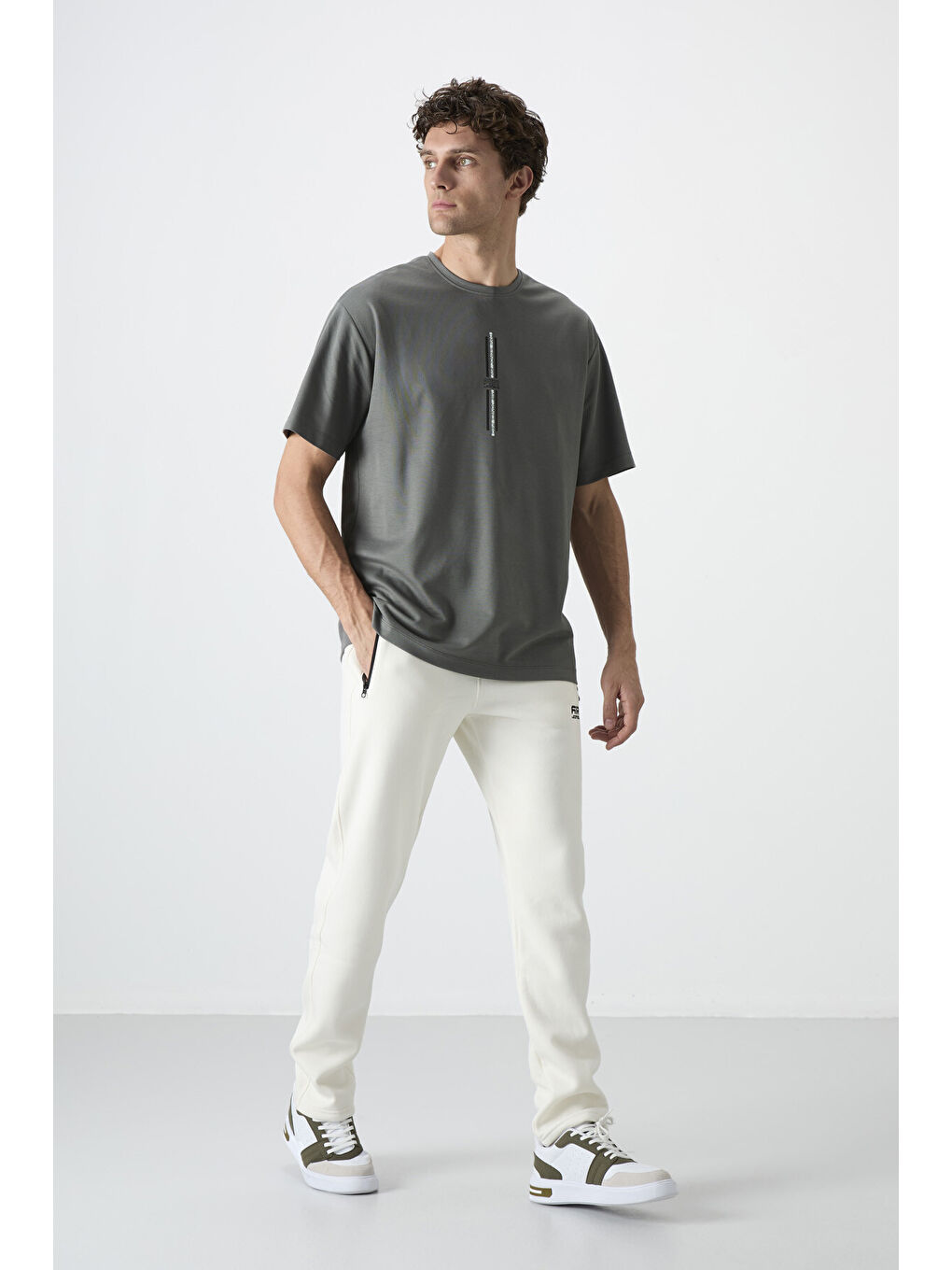 Carlo Ekru Fermuar Cepli Şardonlu Erkek Eşofman Alt - 84942-1