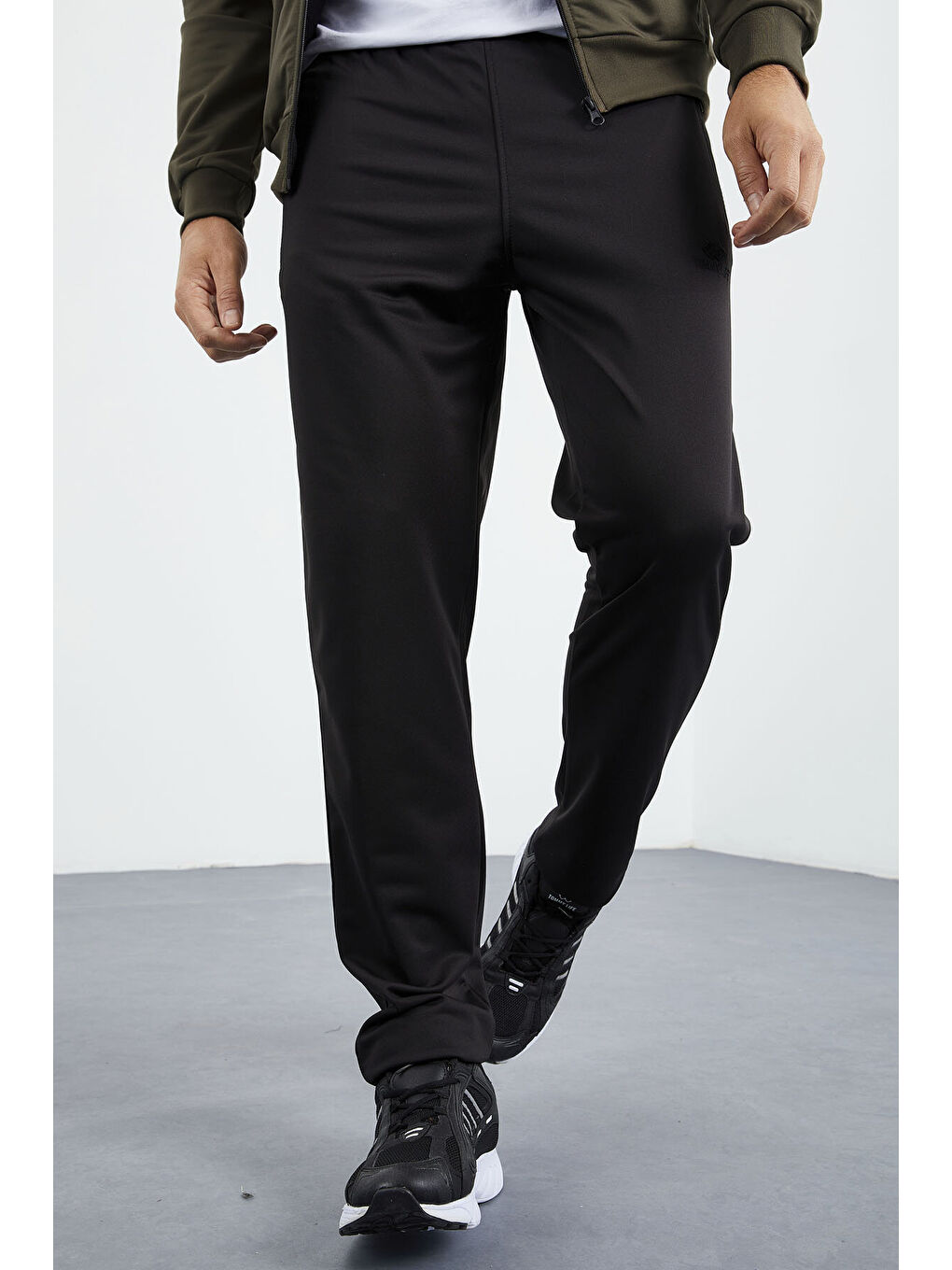 Sarı Camel - Siyah Dik Yaka Fermuarlı Standart Kalıp Klasik Paça Erkek Eşofman Takımı  - 85162-2