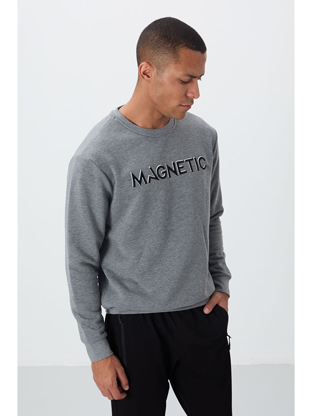 Gri Melanj Yazı Nakışlı Bisiklet Yaka Rahat Form Erkek Sweatshirt - 88020-2