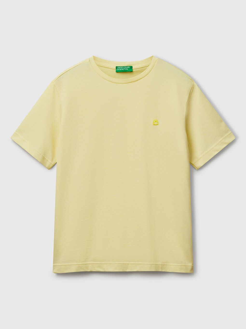Erkek Açık Sarı %100 Pamuk Göğsü Yama Logo İşlemeli Bisiklet Yaka Tişört