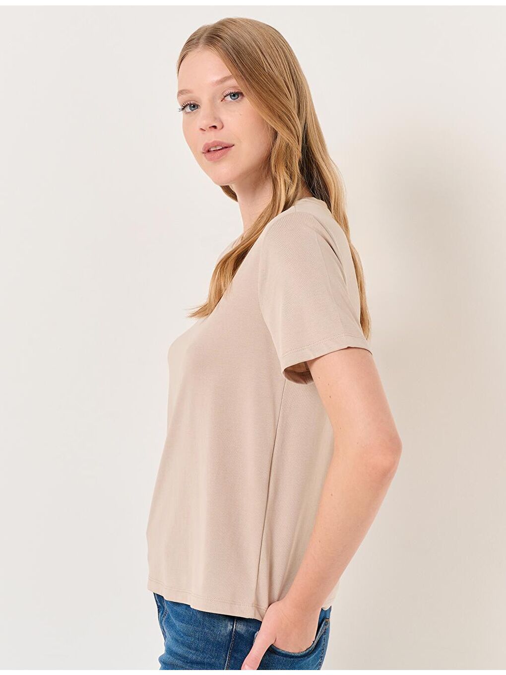 Bej Vizon Düz Kesim Bisiklet Yaka Kısa Kollu Basic Tişört-2