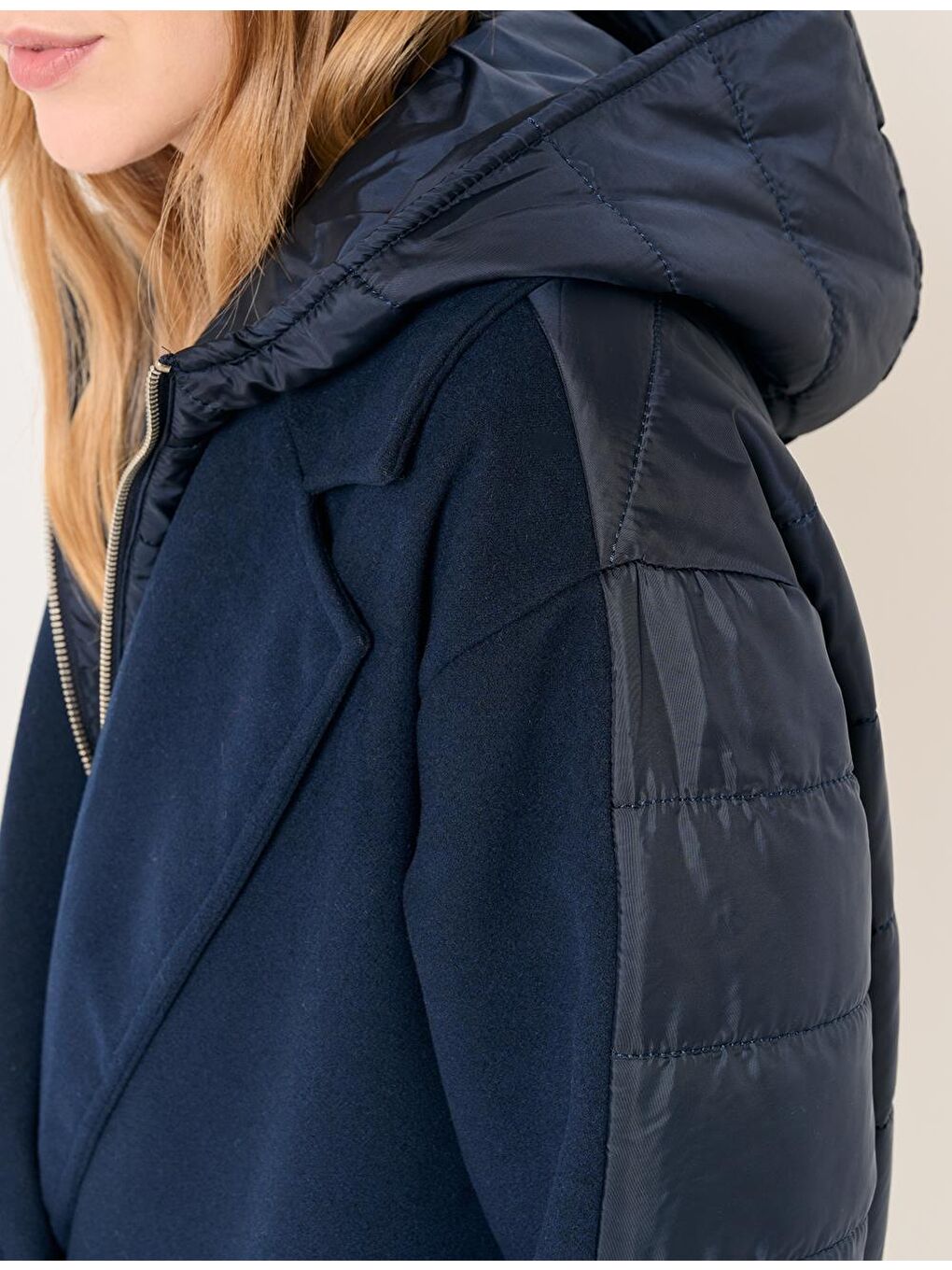 Lacivert Bol Kesim Kapüşonlu Midi Kaban-2