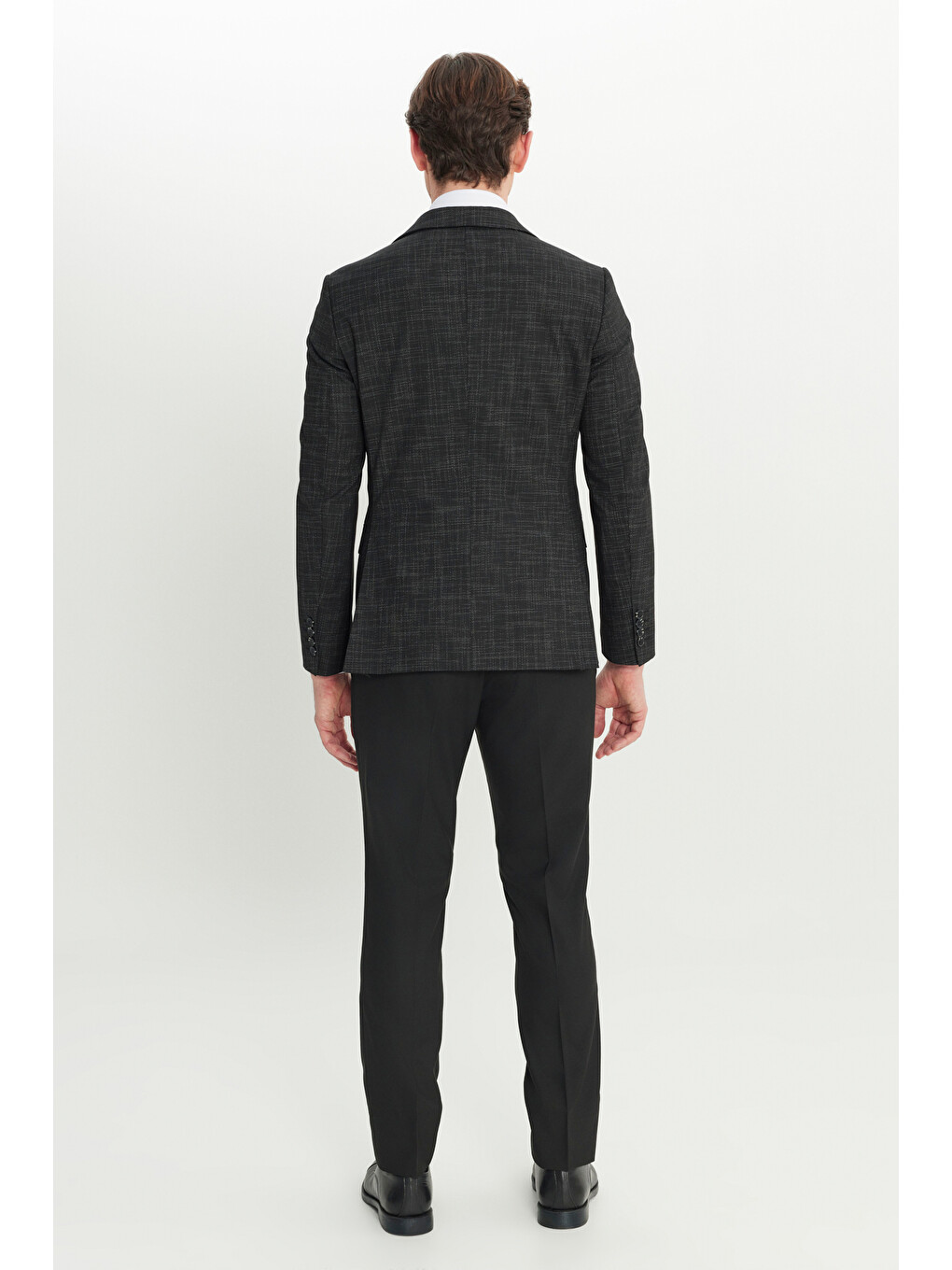Erkek Siyah-Beyaz Yünlü Slim Fit Dar Kesim Mono Yaka Kapak Cepli Desenli Yelekli Takım Elbise-7