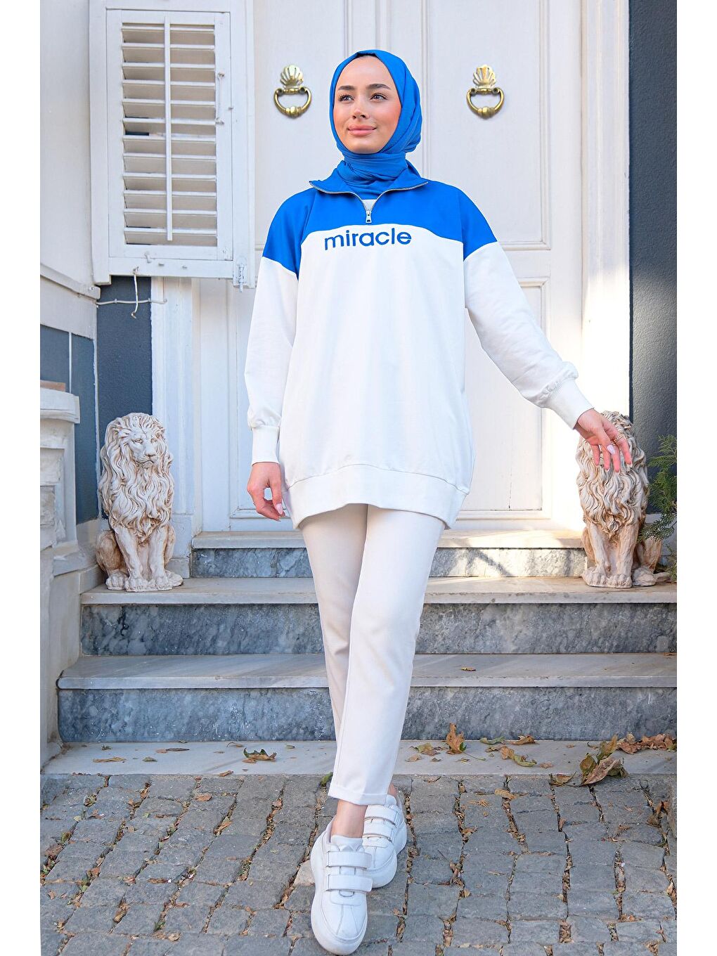 Kadın Yazı Nakışlı Sweat Mavi-1