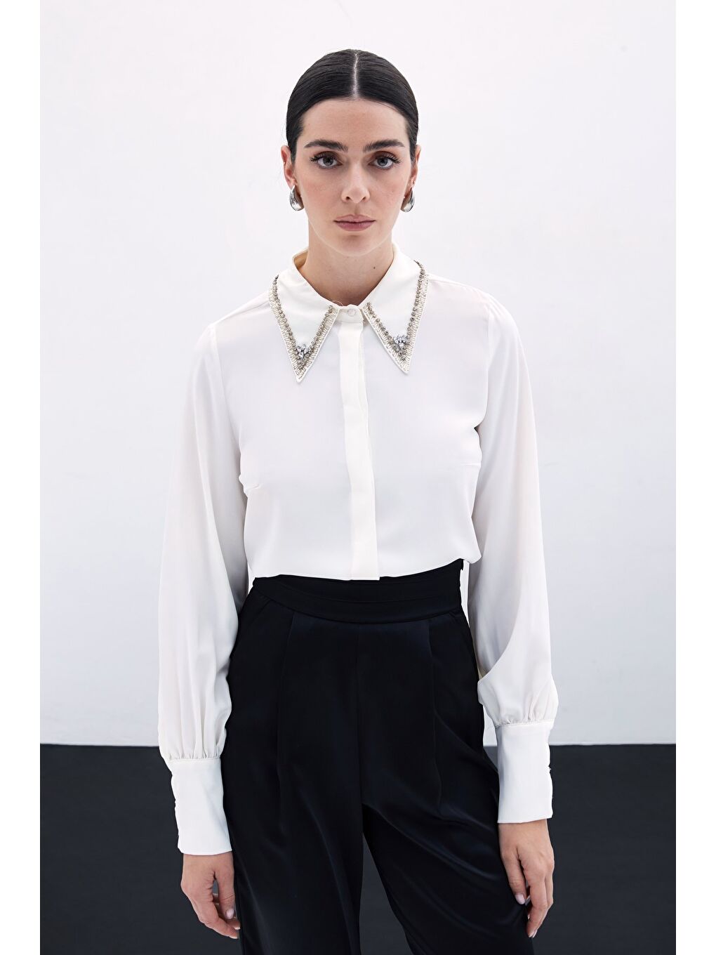 Yaka İşlemeli Gömlek - Ekru-5