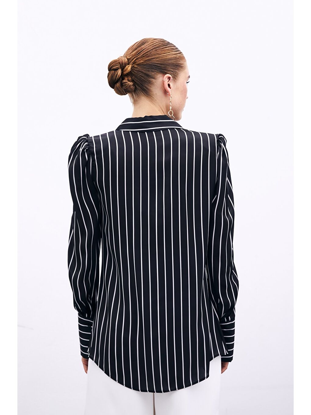 Vatkalı Çizgili Gömlek - Siyah-4