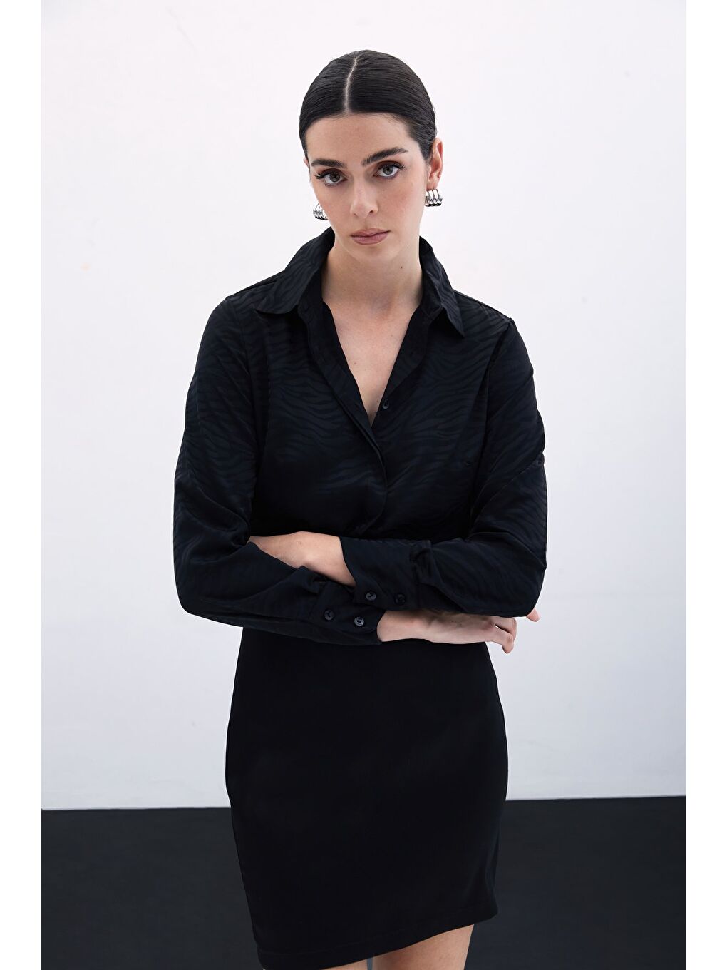 Desenli Düz Klasik Gömlek - Siyah-3