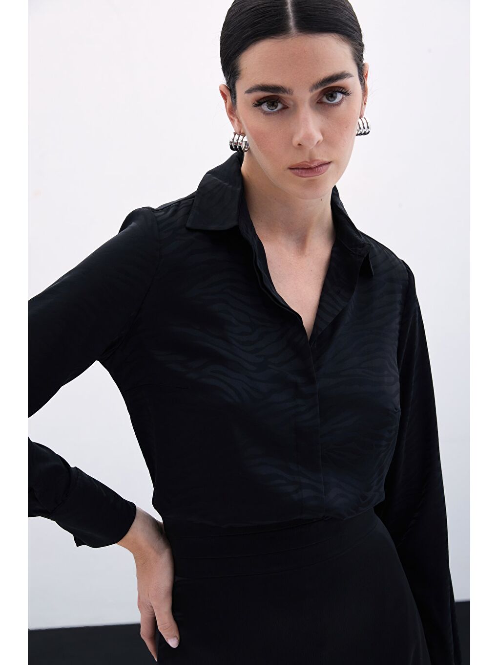 Desenli Düz Klasik Gömlek - Siyah-5