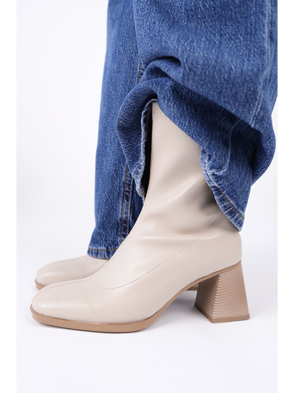 Bej STORM Küt Burun Arkadan Fermuarlı Kadın Topuklu Bot-2