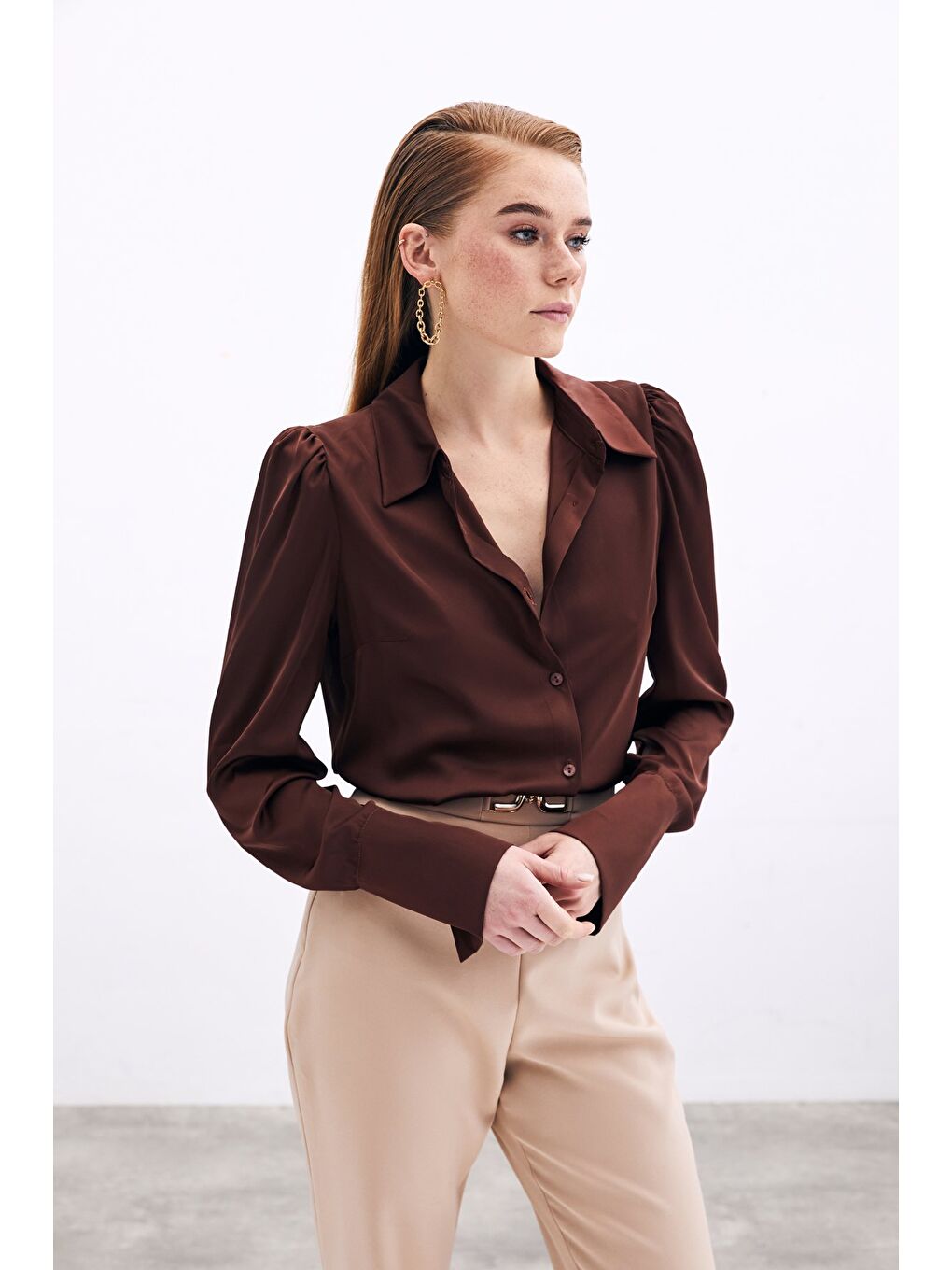 Kahverengi Vatkalı Saten Gömlek - Kahve-3