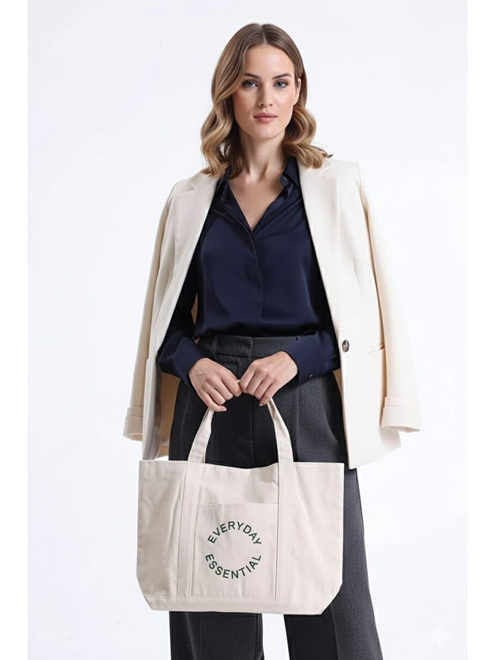 Bej Everyday Essential Nakışlı Kanvas Çanta