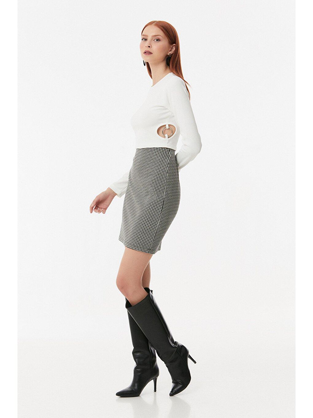 Ekru Fitilli Halka Detaylı Bluz-2