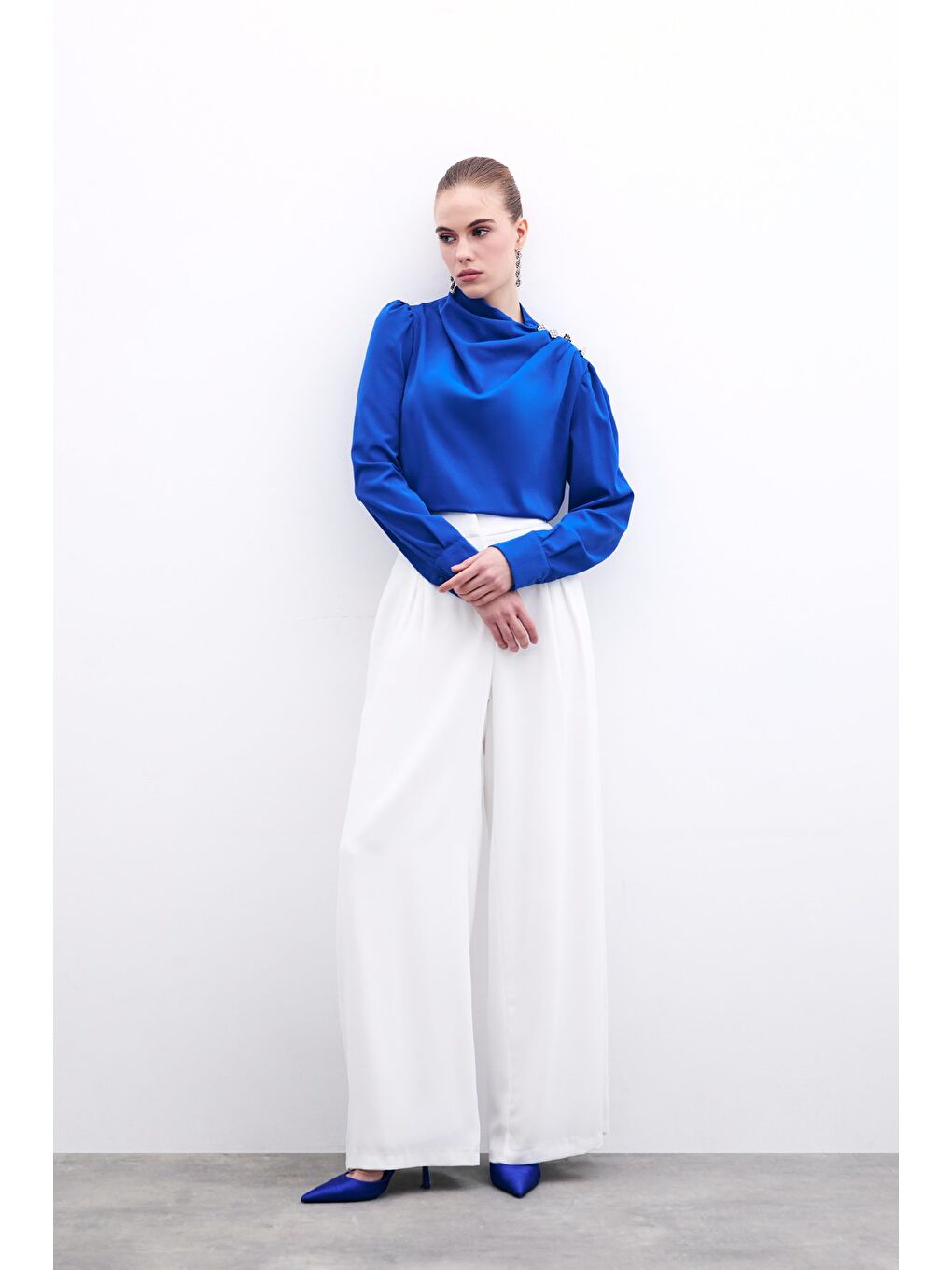 Düğmeleri Taş Detaylı Bluz - Sax Mavi-3