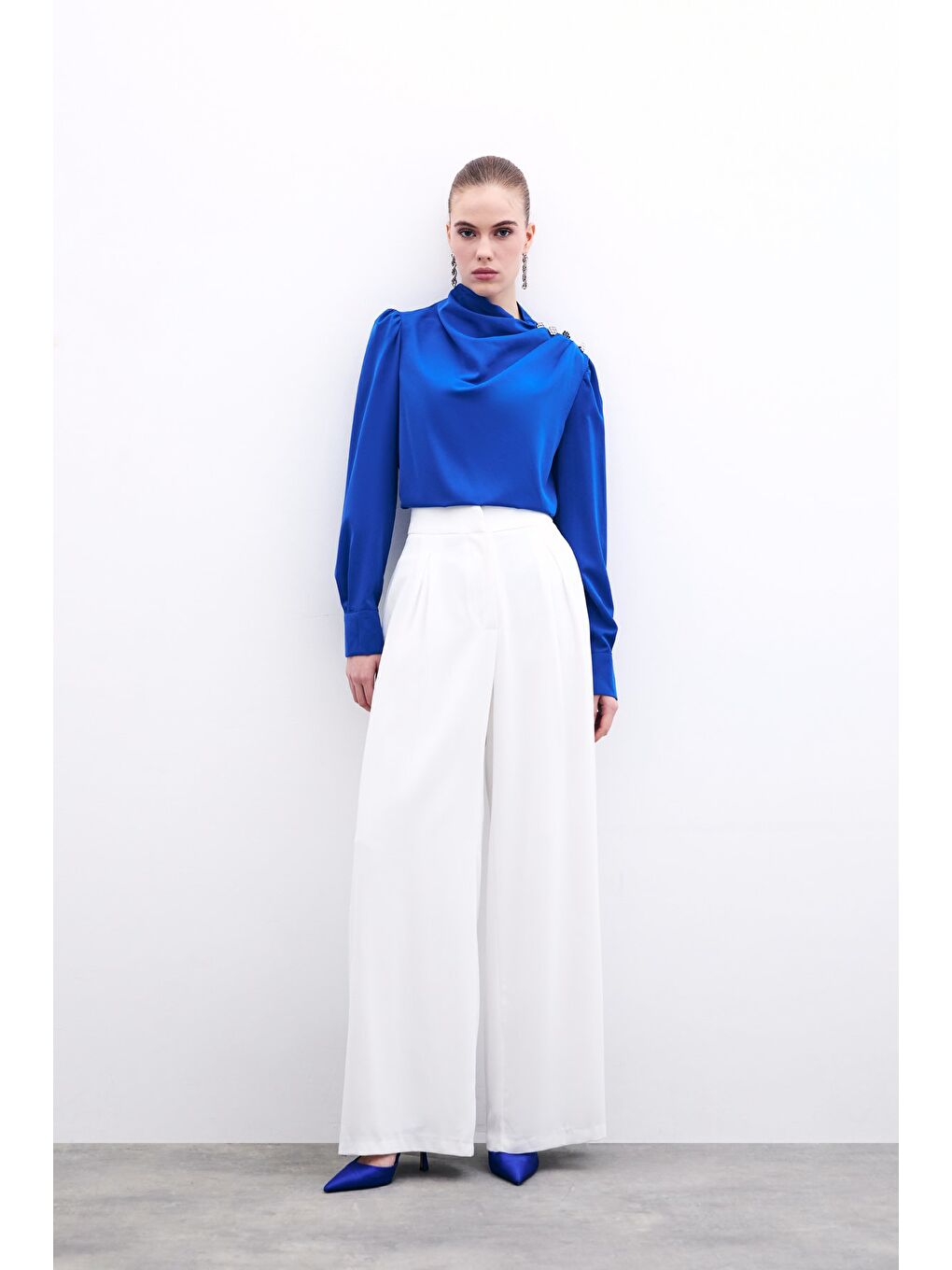 Düğmeleri Taş Detaylı Bluz - Sax Mavi-4